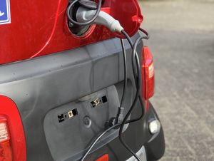 Rijbewijsvrije scootmobiel / Brommobiel Econelo 2300km Rood - Image 14