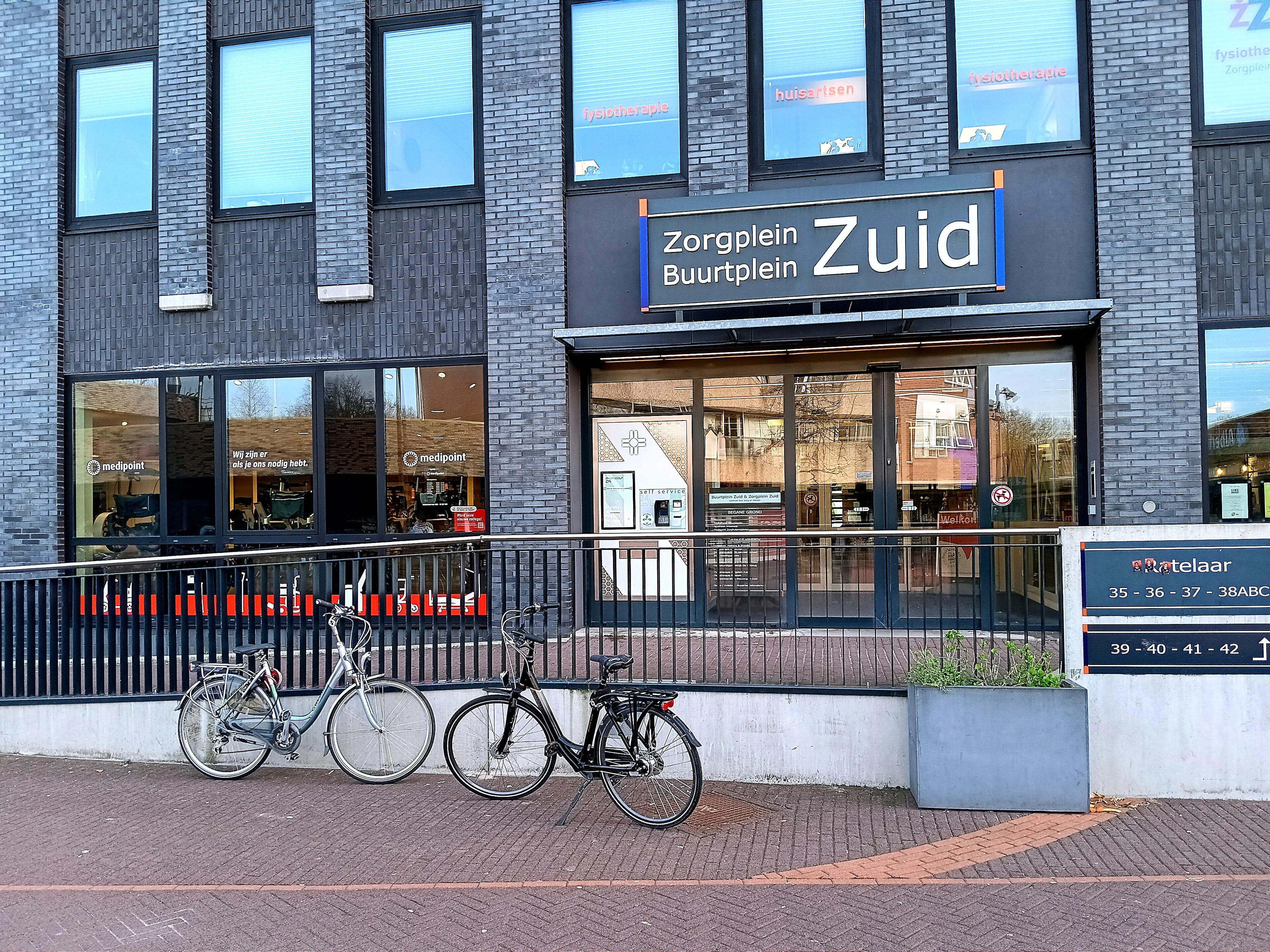 Ingang Medipoint winkel Nieuwegein