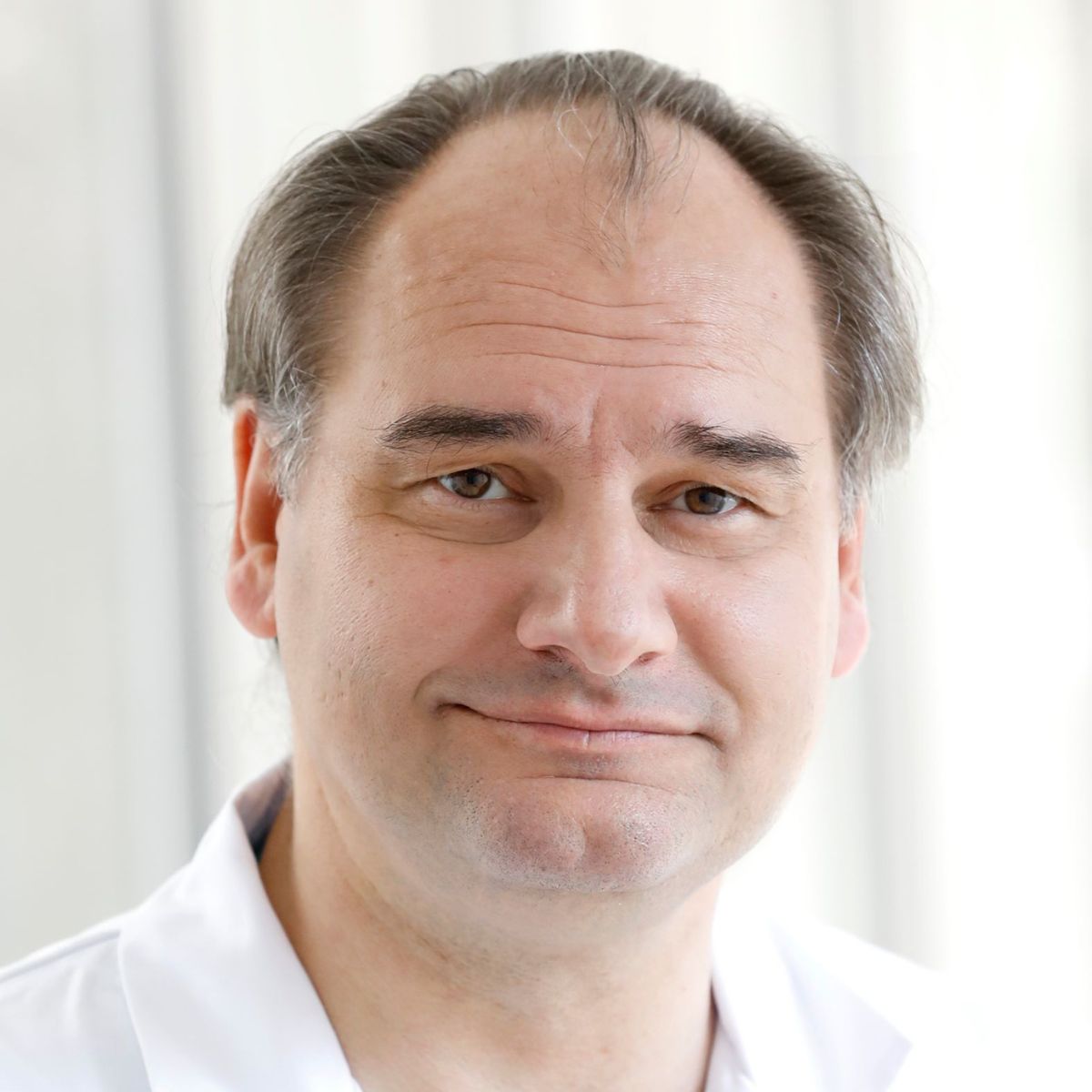 Porträtfoto von Primar Prof. (DMC) Dr. Boris Todoroff
