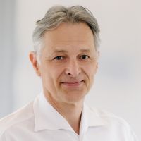 Portraitfoto von Primar Univ.-Prof. Dr. Johannes Zacherl