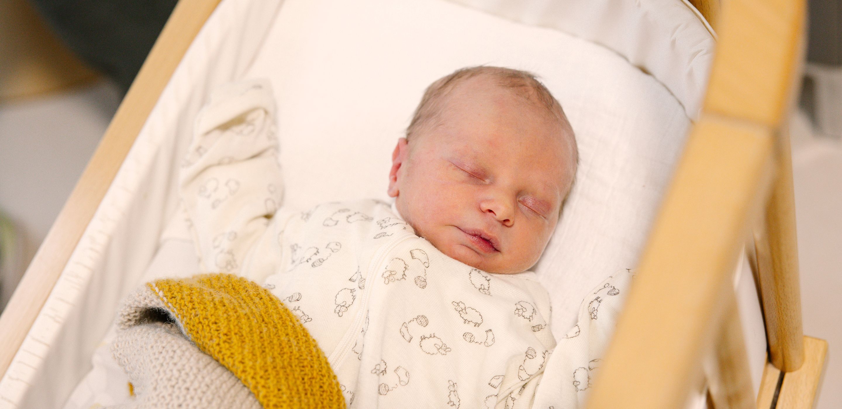 Das Team der Neonatologie und die Leiterin des Screening-Programms vom AKH Wien