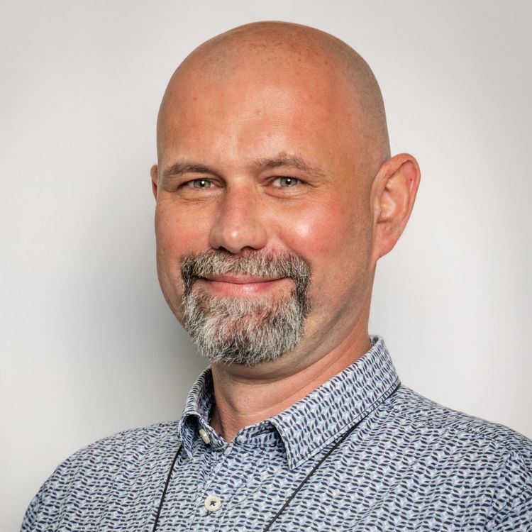 Porträtfoto von Mag. Krystian Kozubek