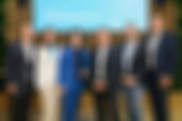 Gruppenbild Symposiumsteilnehmer und Vorstand