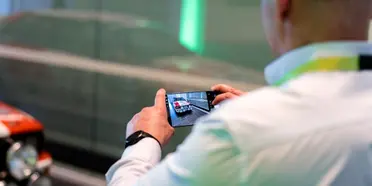 Zwischen Boxenstopp und Business-Trip