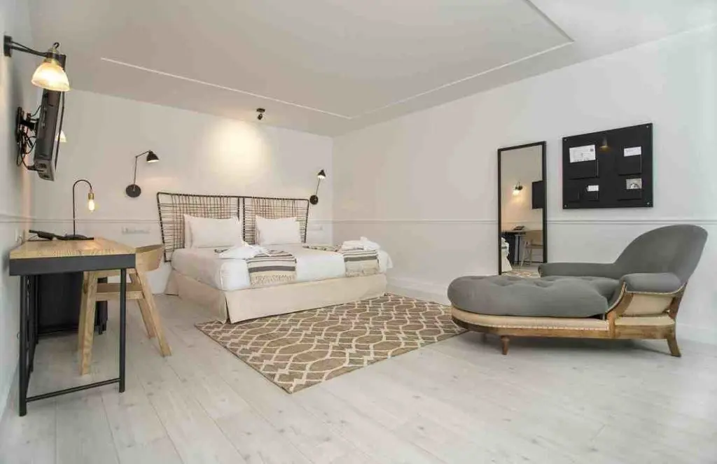 Hotel 7 Isla Madrid Pareja Romantico 1024x663
