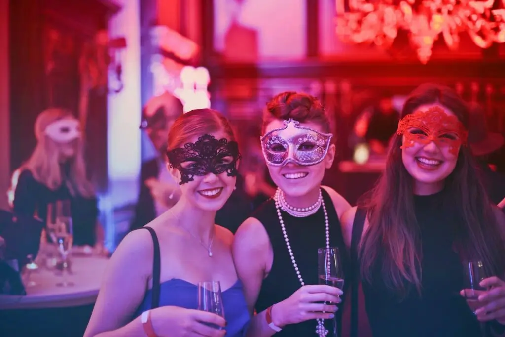 Tips To Plan An Unforgettable Holiday Party Pexels Andrea Piacquadio 787961 1024x682