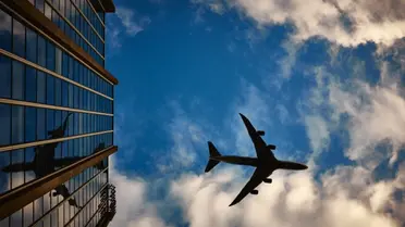 Travelers Are Trying Their Hardest to Avoid Newark Airport