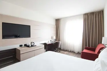 What do business travelers need in a hotel?
