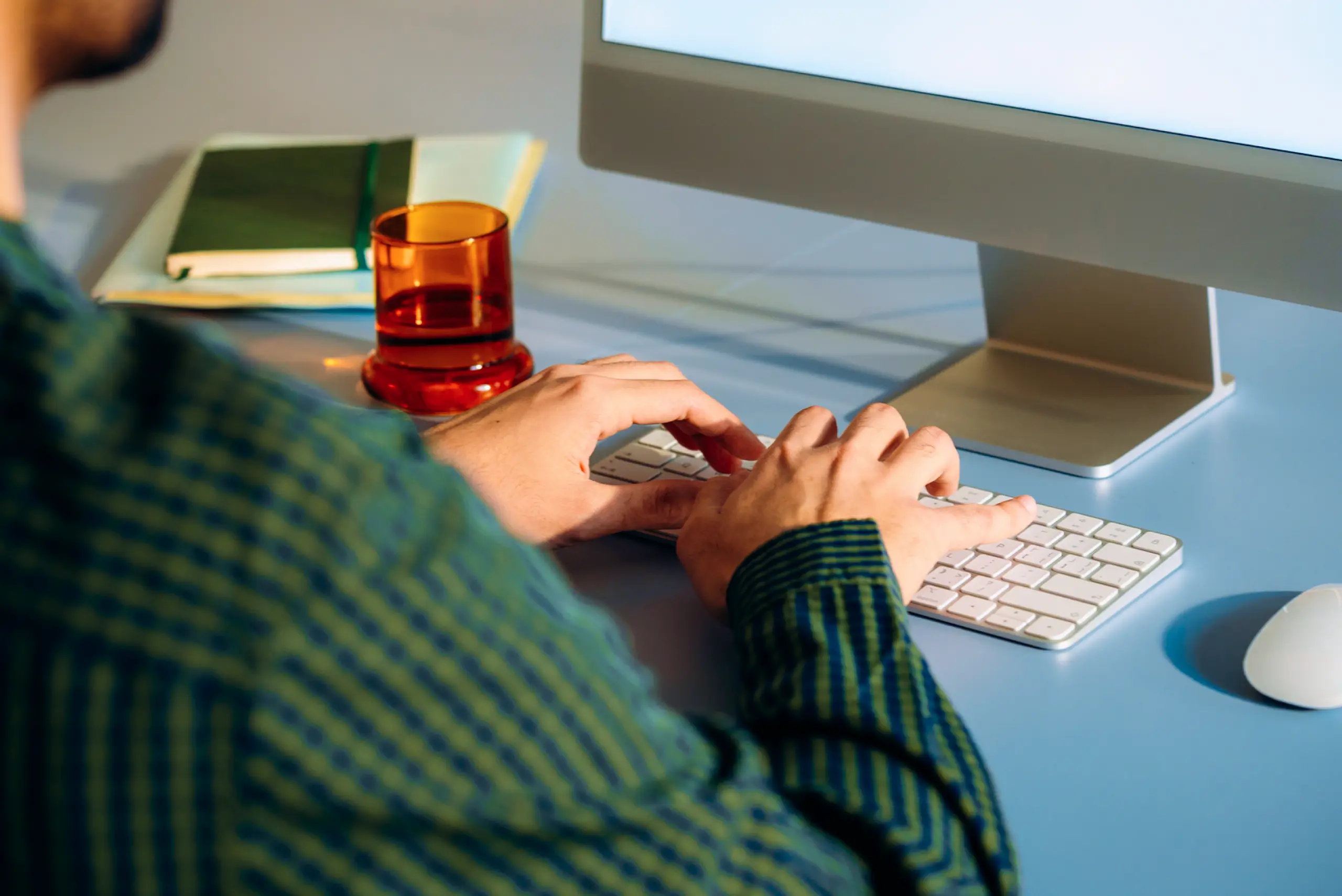 Global Reducing Risk And Error In Expense Management With Automation Header Uk