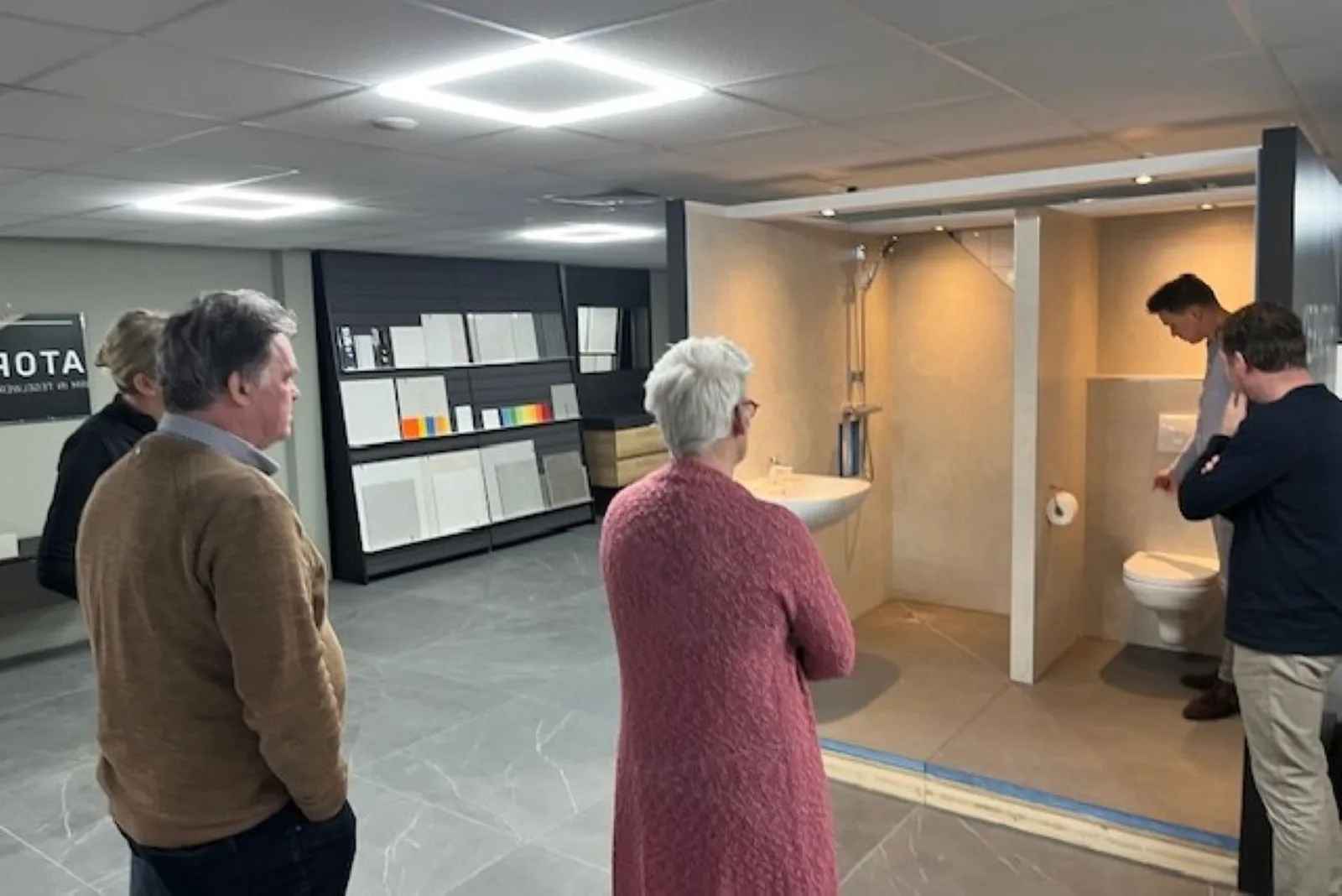 Renovatie badkamers sanitair met keratop Lichtenberg Mensgericht Vastgoedonderhoud