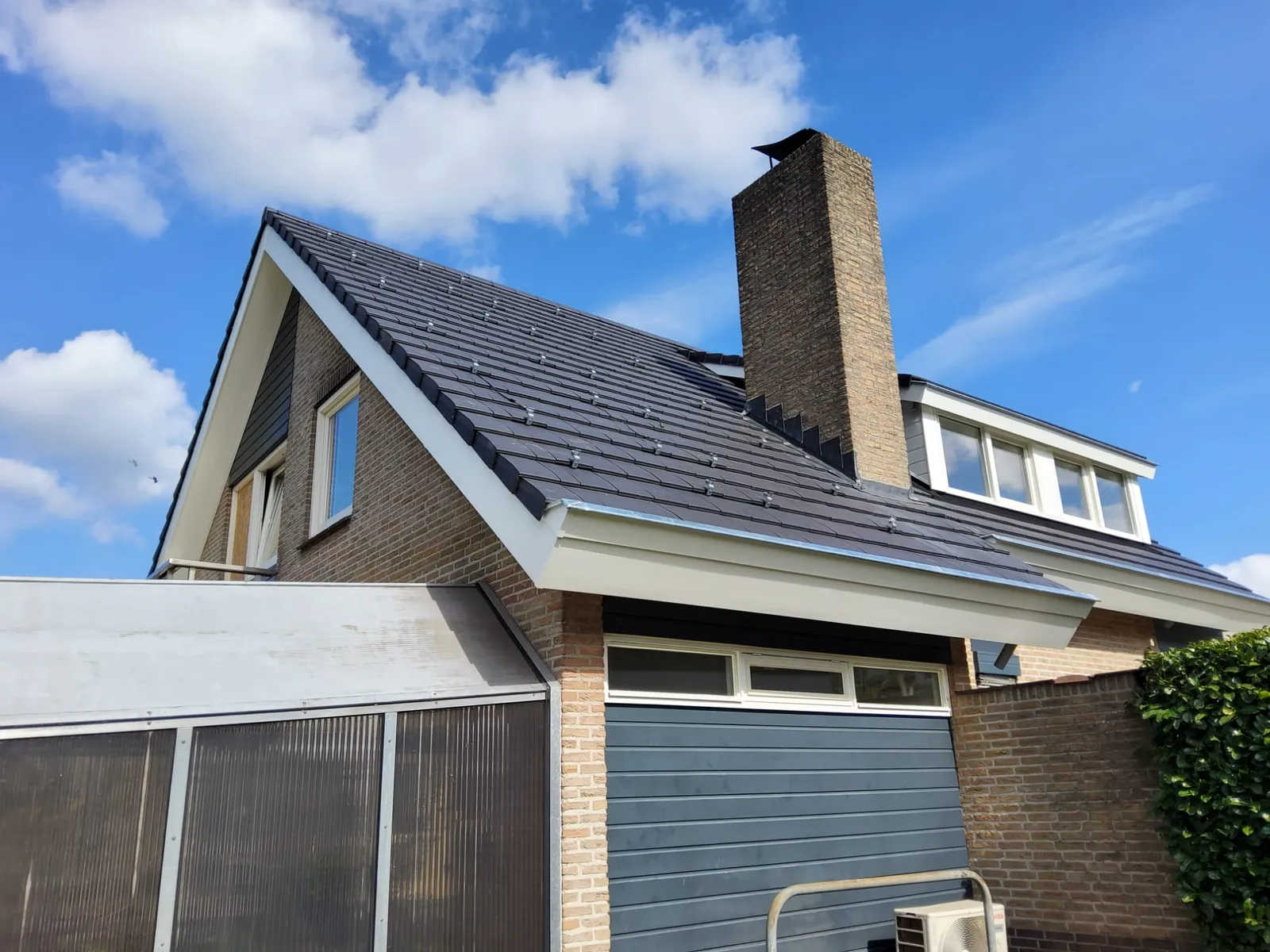 Renovatie, verbouwing en verduurzaming woning in Wierden door Lichtenberg Mensgericht Vastgoedonderhoud buiten en binnen