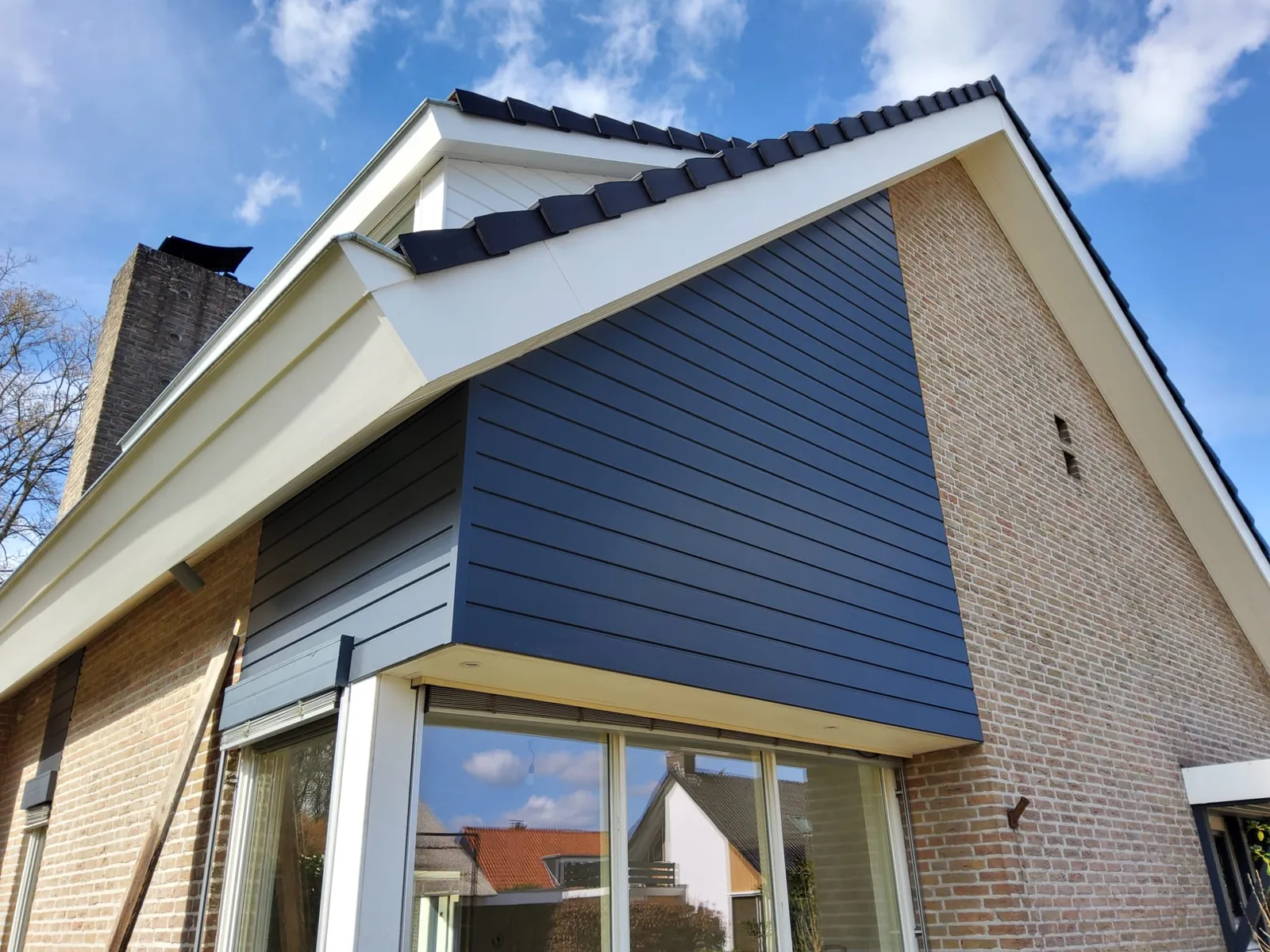 Renovatie, verbouwing en verduurzaming woning in Wierden door Lichtenberg Mensgericht Vastgoedonderhoud buiten en binnen