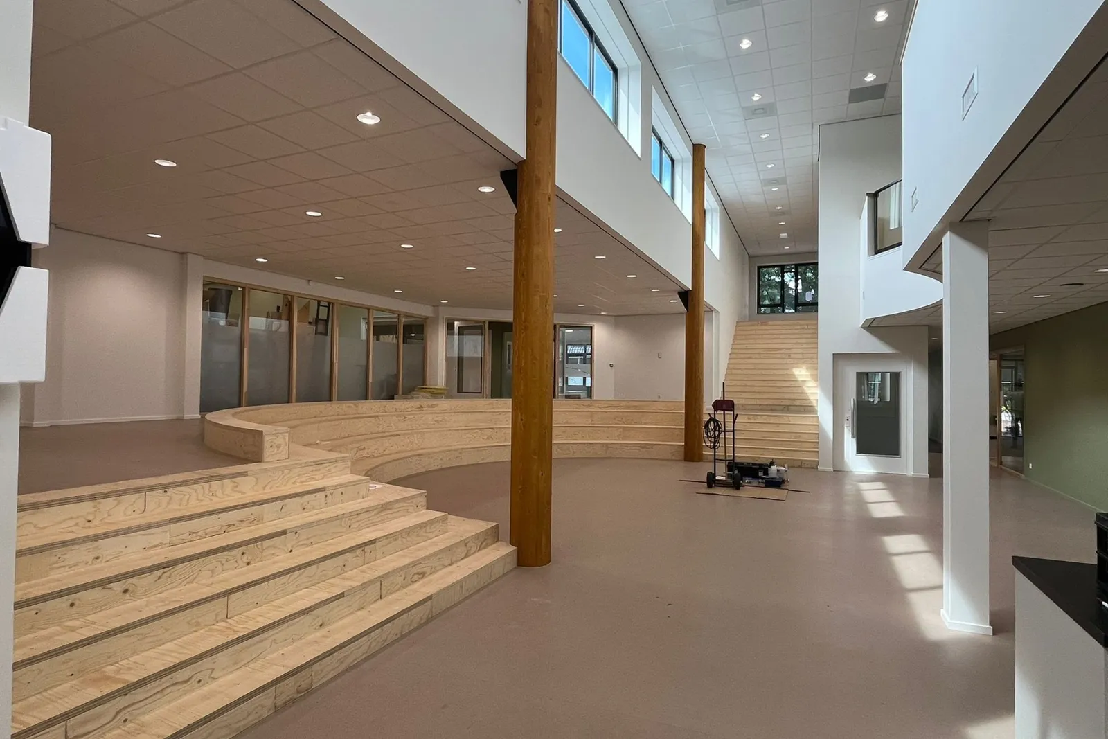 Binnenzijde Nieuwbouw school buurt en kindcentrum Kern van Zuid Rijssen (6)