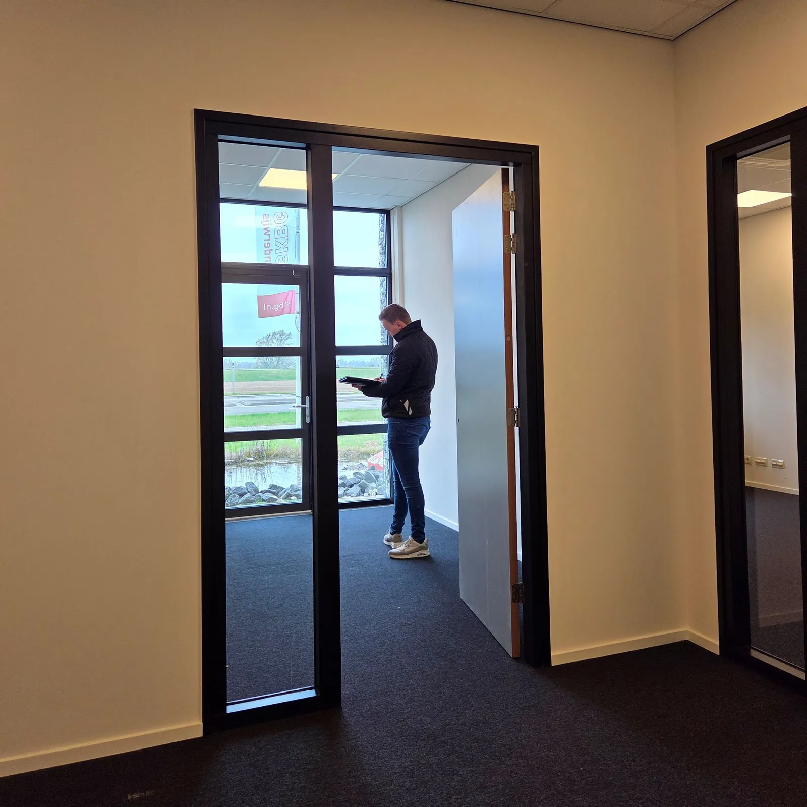 Tijdens de oplevering Lichtenberg Mensgericht Vastgoedonderhoud