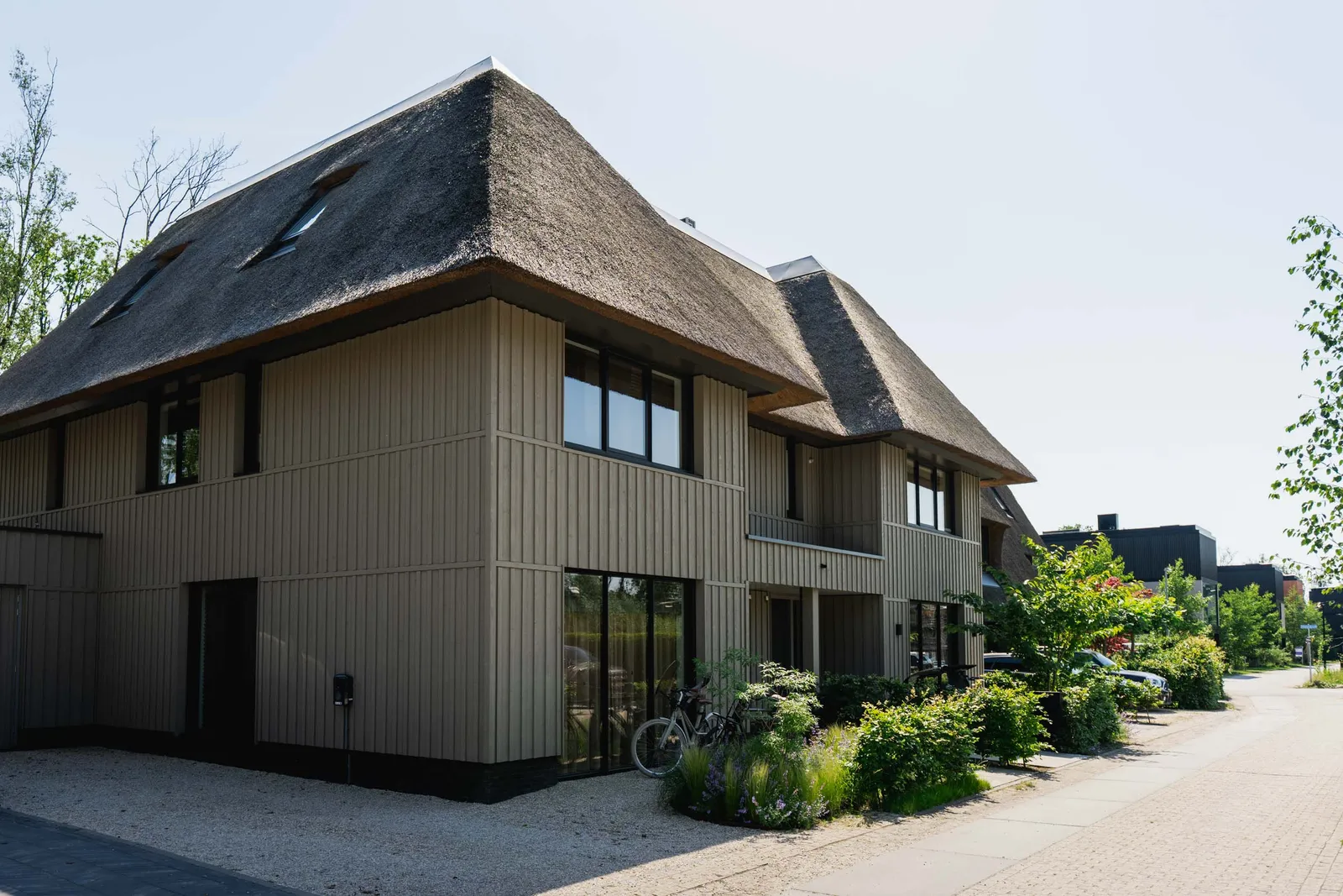 8 rietgedekte villa's 'Eilanden West' - De Krijgsman Muiden