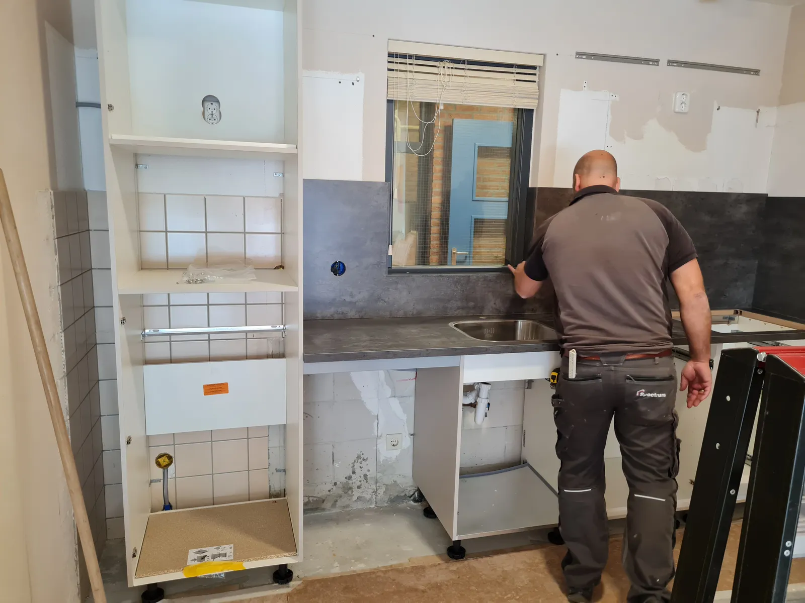Keuken renovatie en vernieuwing tijdens werk Lichtenberg Mensgericht Vastgoedonderhoud