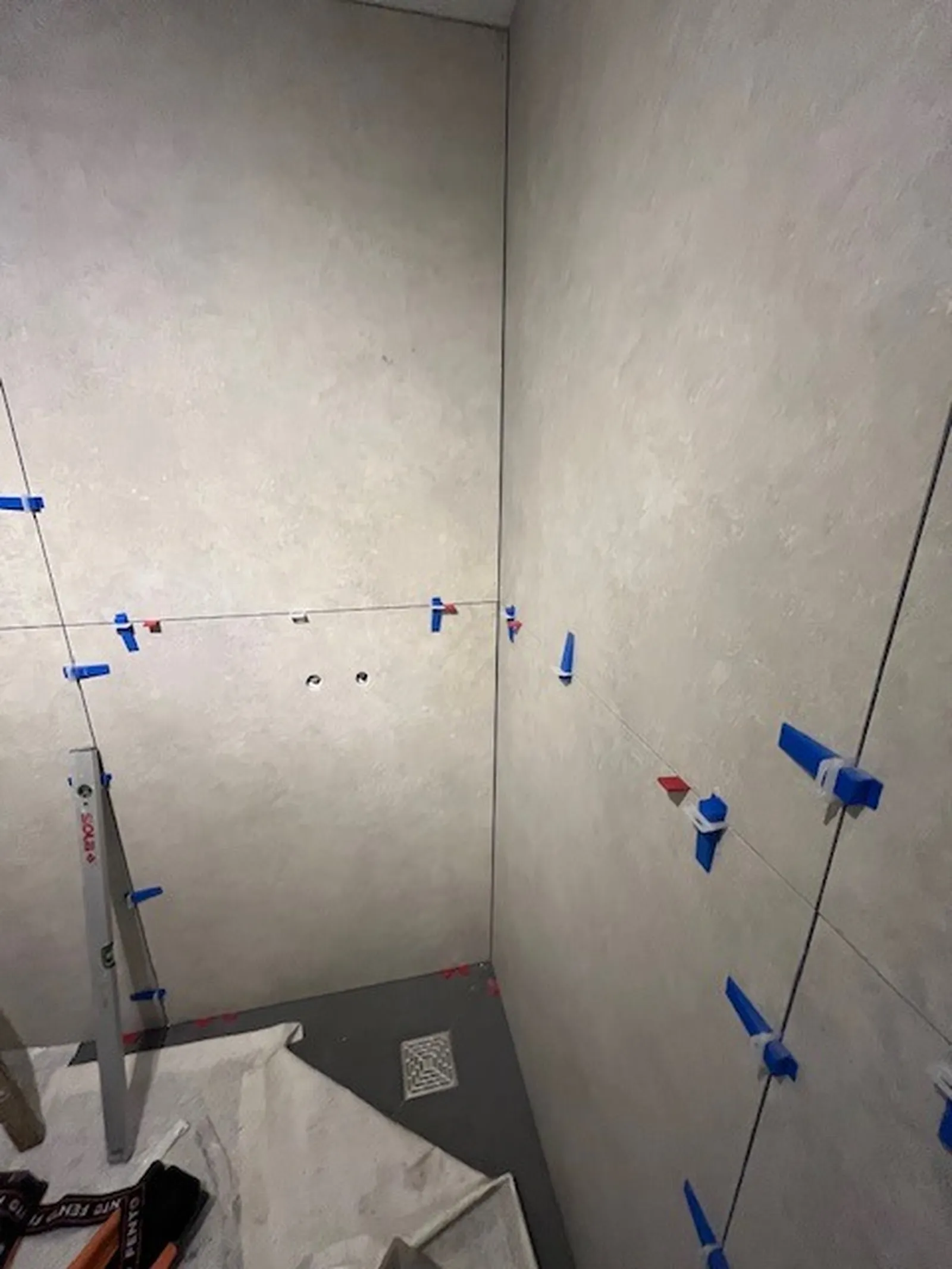 Verduurzaming renovatie badkamers sanitair met keratop Lichtenberg Mensgericht Vastgoedonderhoud