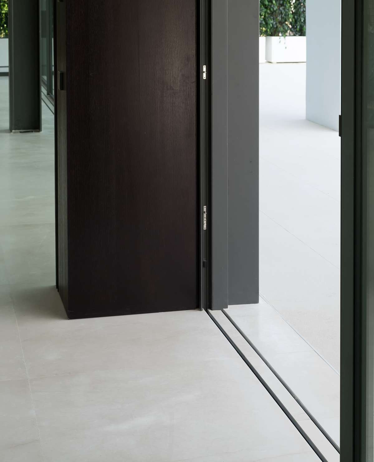 Fluid X Sliding Door Hidden Rail