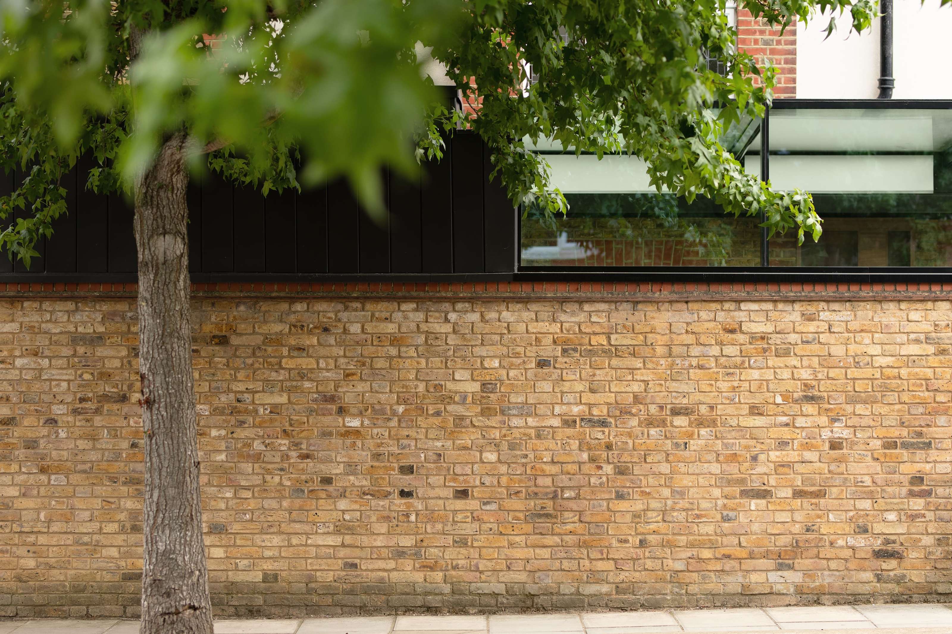 Fluid Frameless Glass Box in Richmond, London