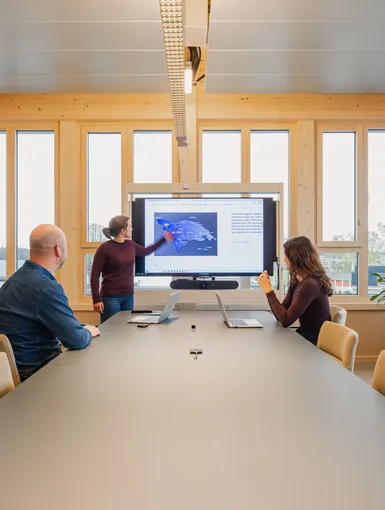 Sitzungszimmer mit Präsentationsmodus