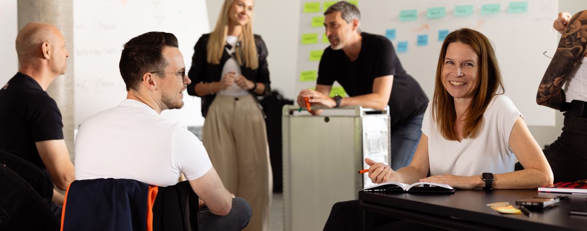 https://a.storyblok.com/f/287956/4000x1575/0648d00e3b/pierer_innovation_career.jpg