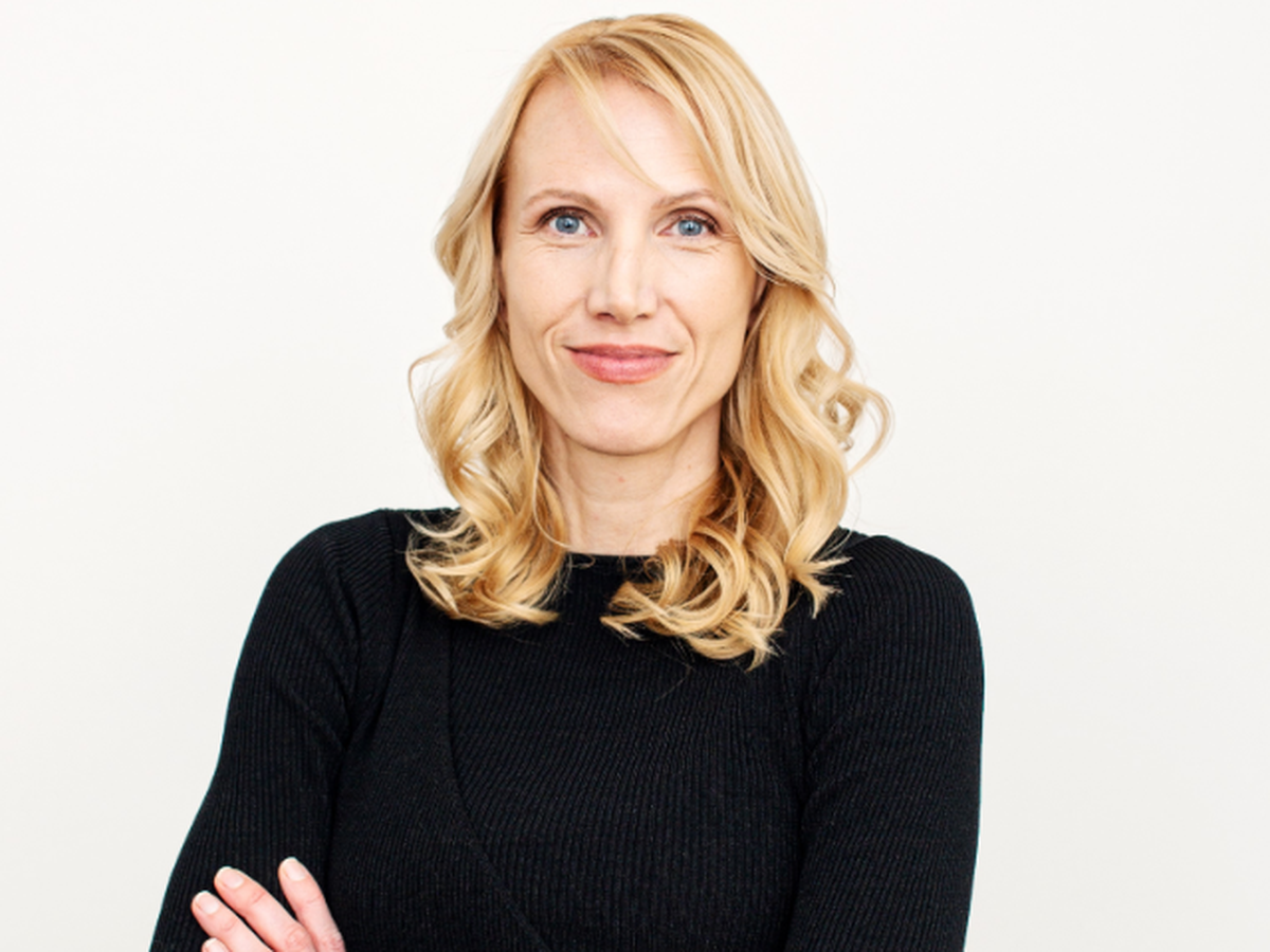 https://a.storyblok.com/f/287956/640x480/205209225f/katharina-stehen_1_farbe__.png