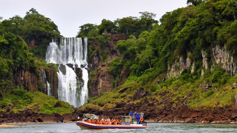 Esteros del Iberá y Cataratas del Iguazú de Lujo
