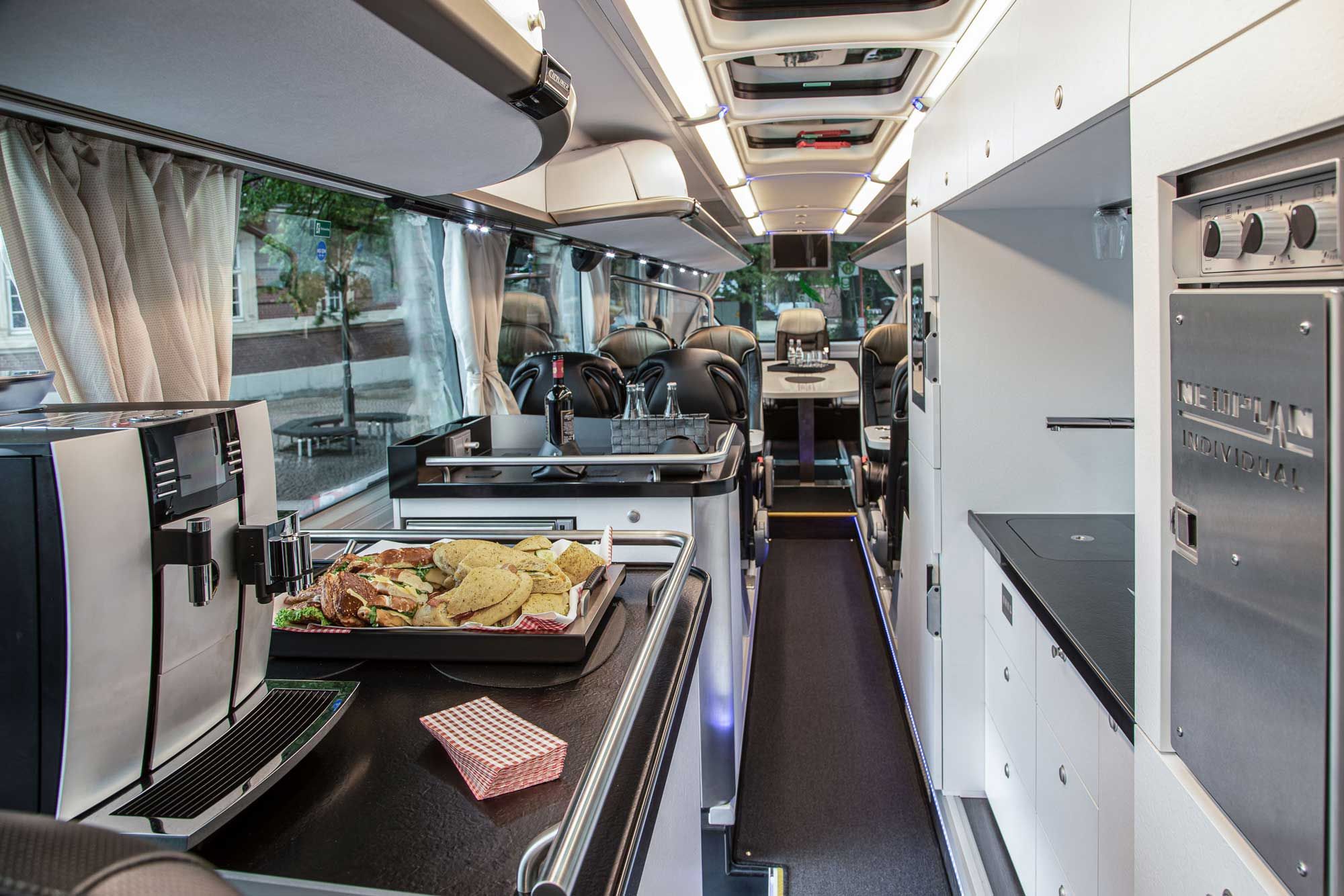 Innenansicht eines Reisebusses