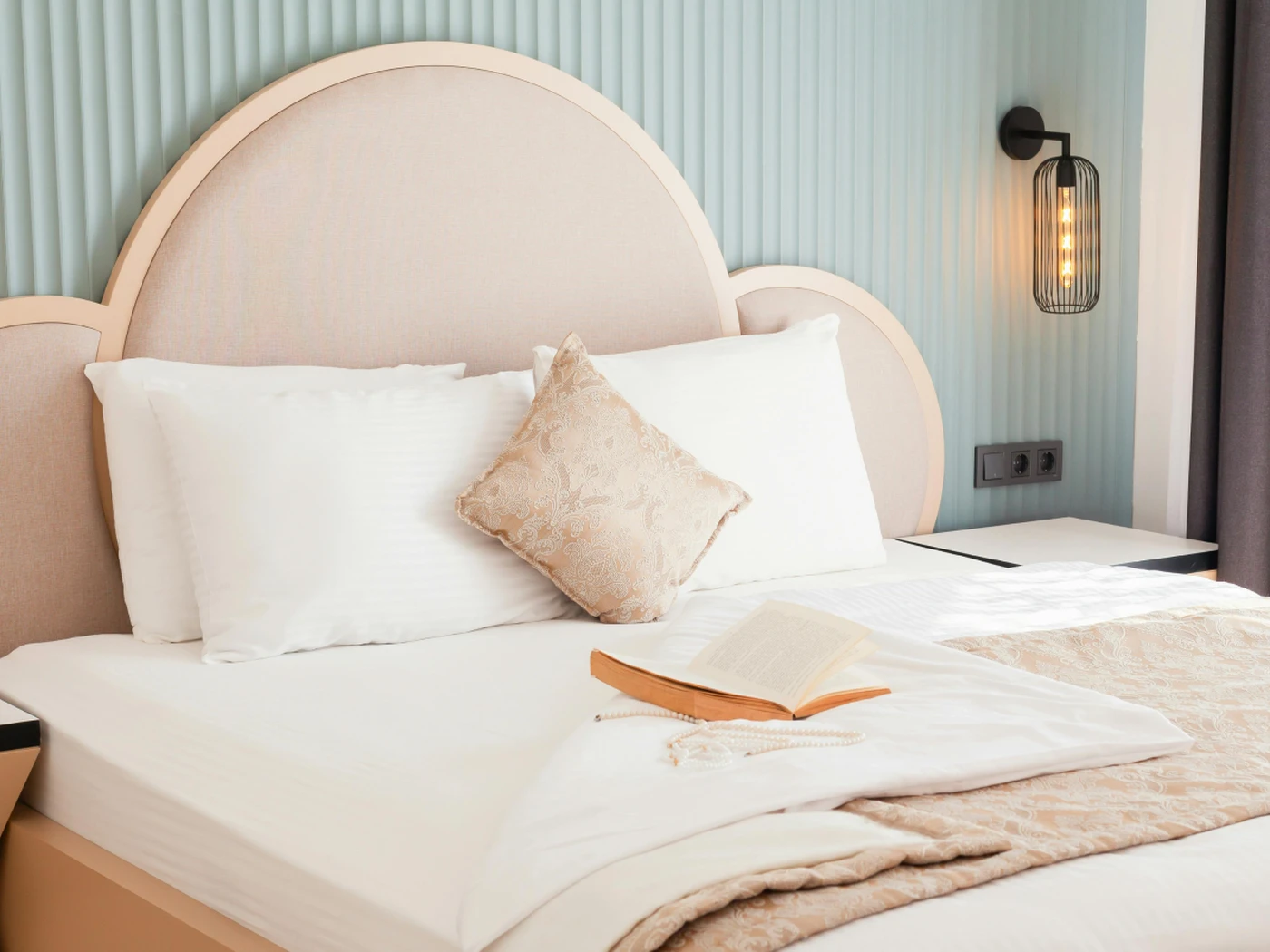 Looking at pace and pickup revenue managers make more effective decisions about where to price hotel rooms