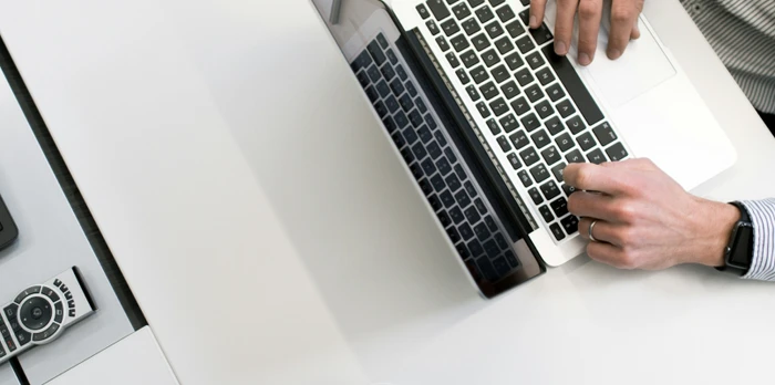 Rate shopping laptop and calculator