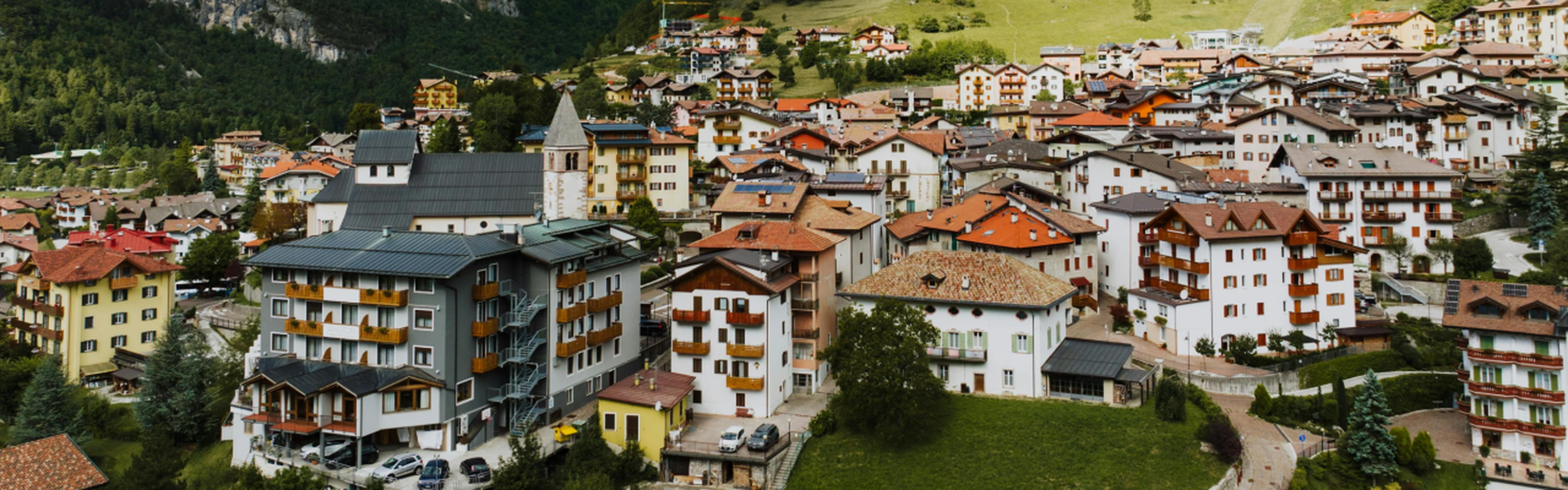 multitude of competitor hotels in mountains
