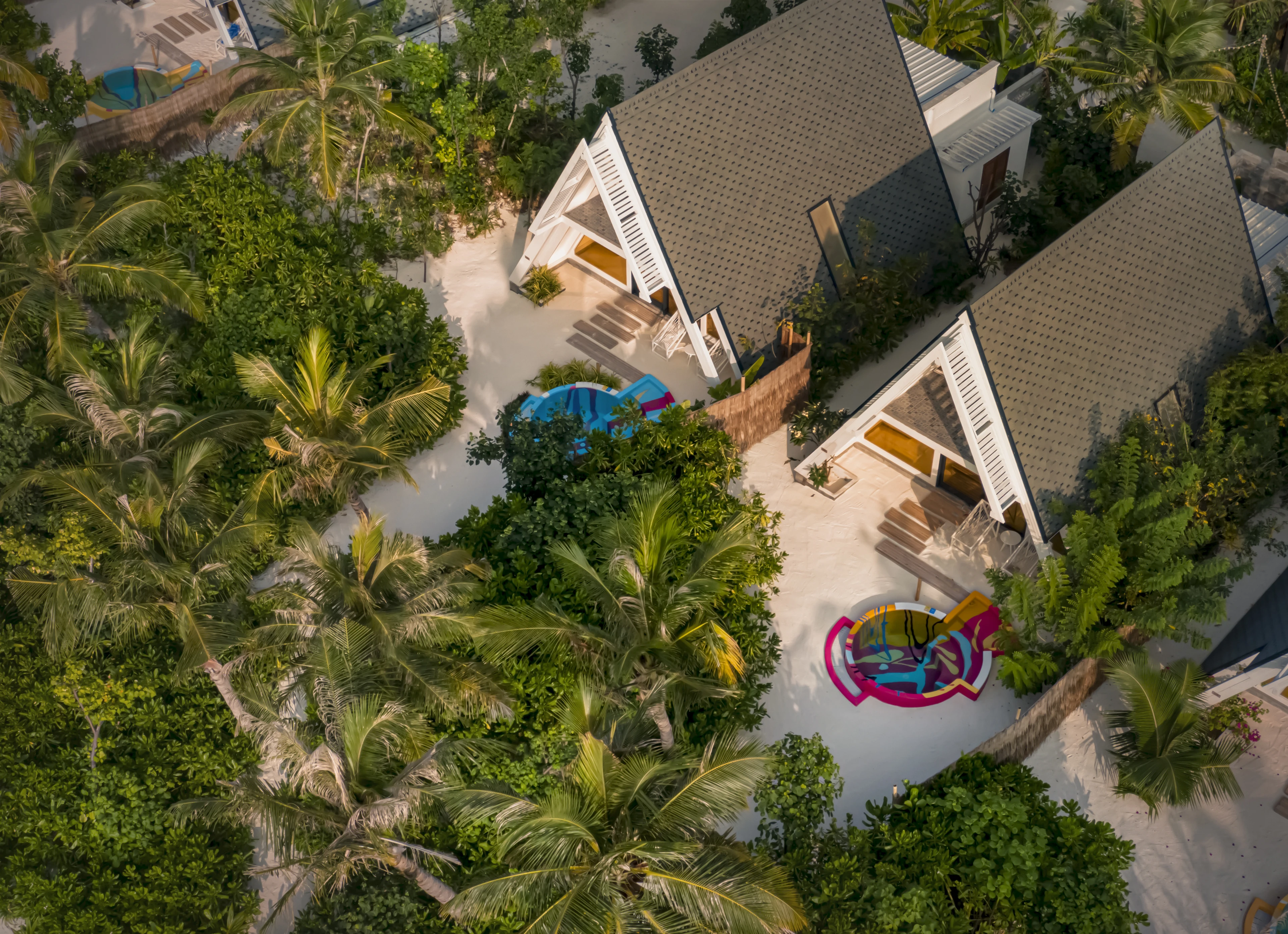 Oaga Art Resort Maldives 2