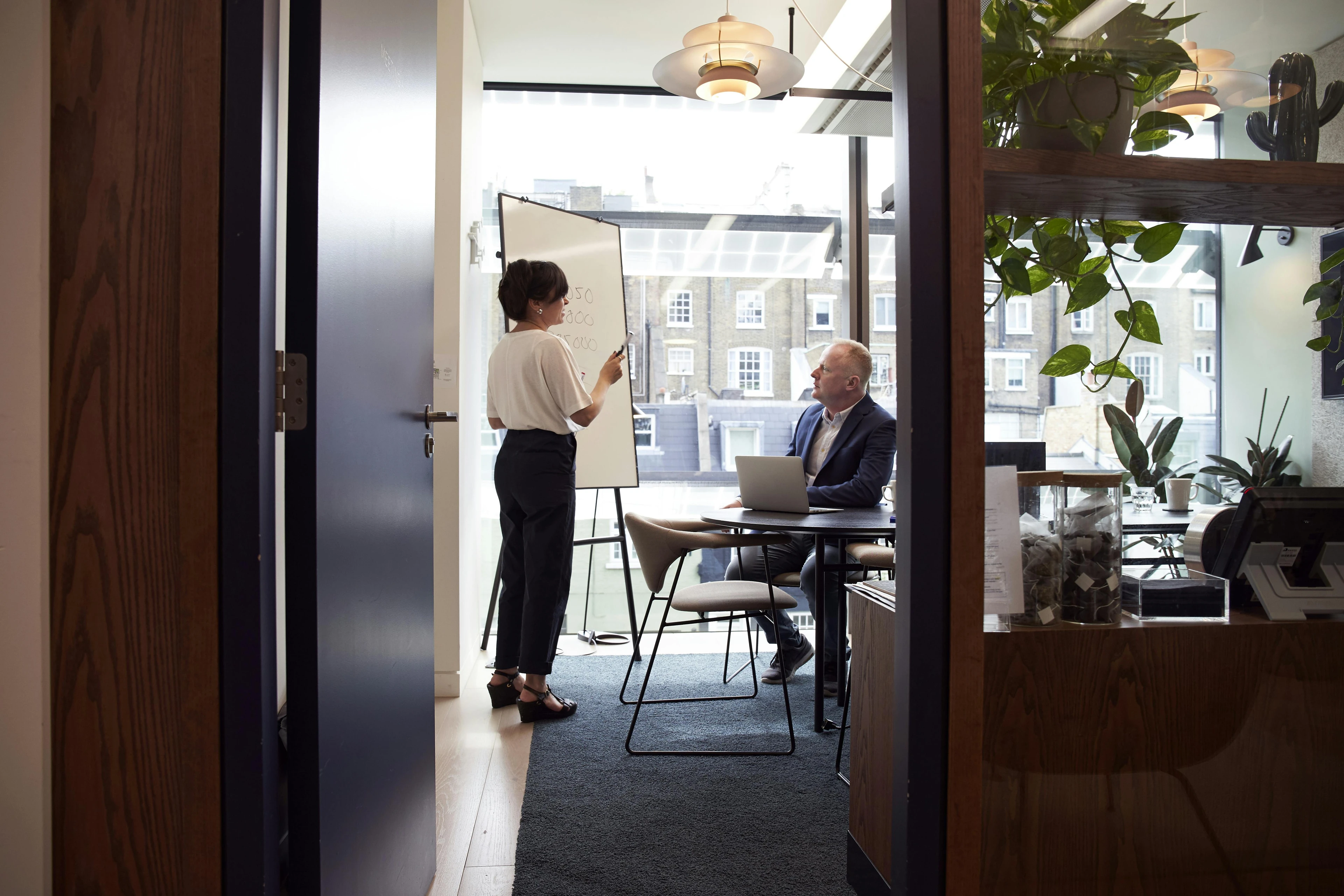Independent hotels should discuss their hotels position with the competitive set