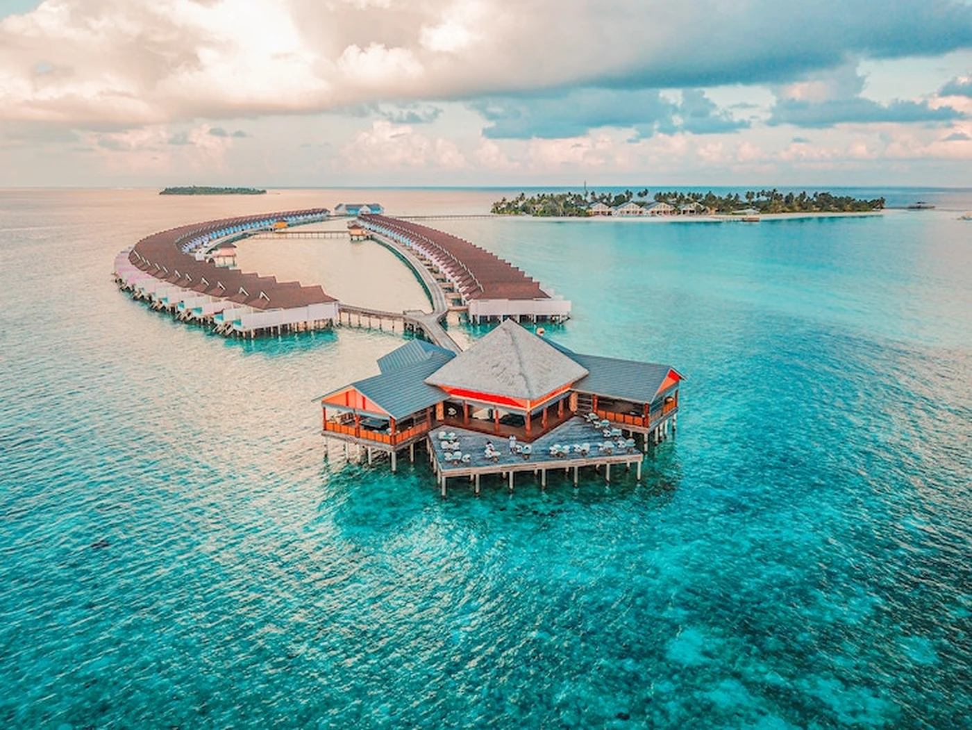 Maldives sea lodges