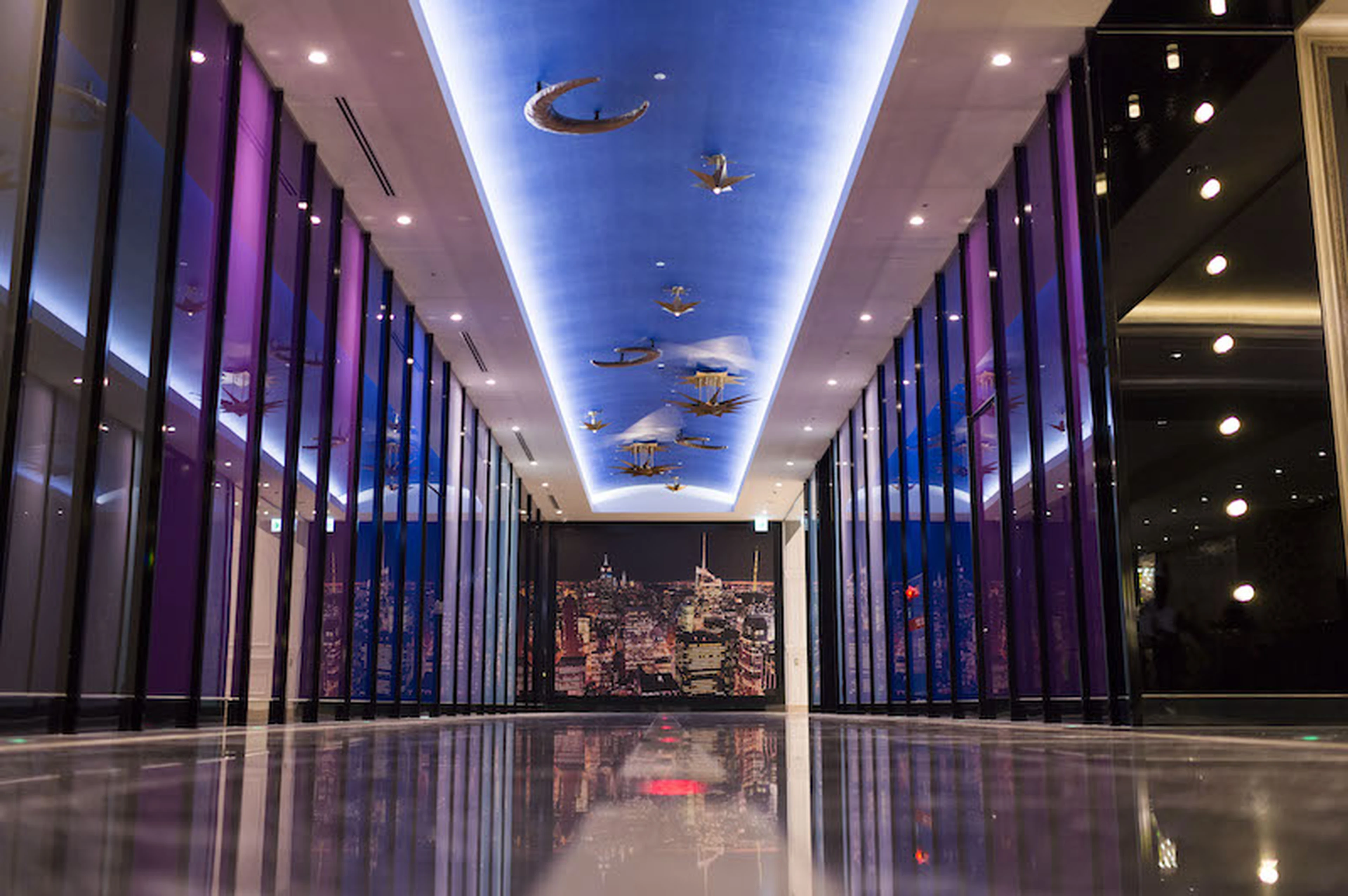 The park front hotel hallway