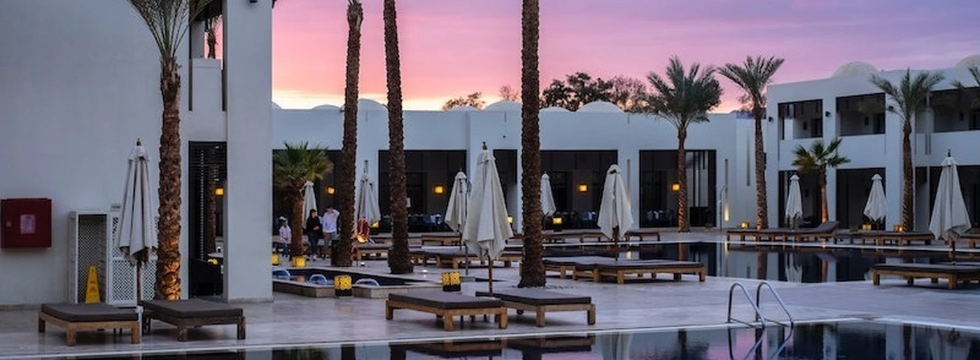 Hotel dynamic rate strategies