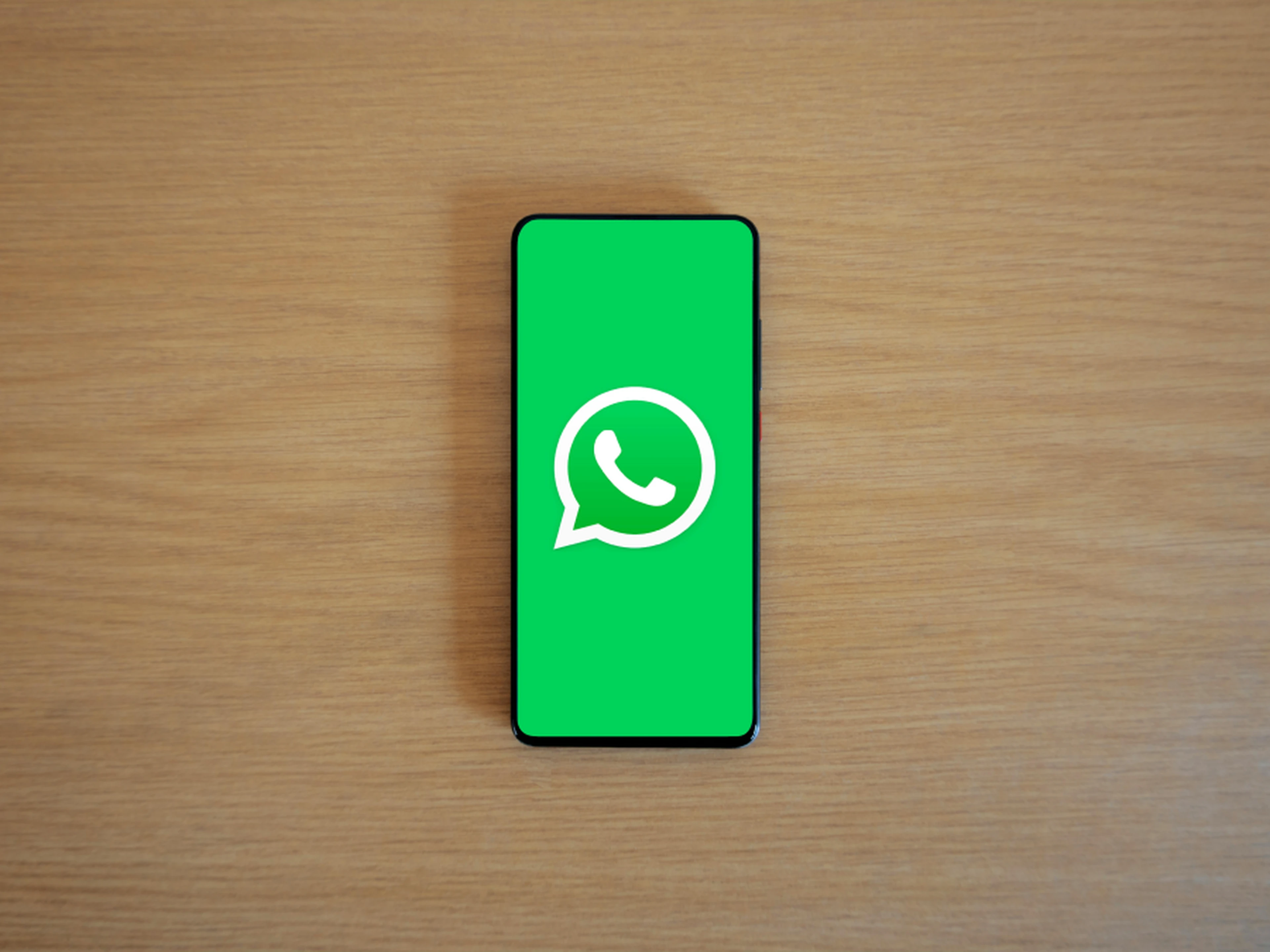 Independent hotels to provide 24/7 personalized guest communication through channels like WhatsApp