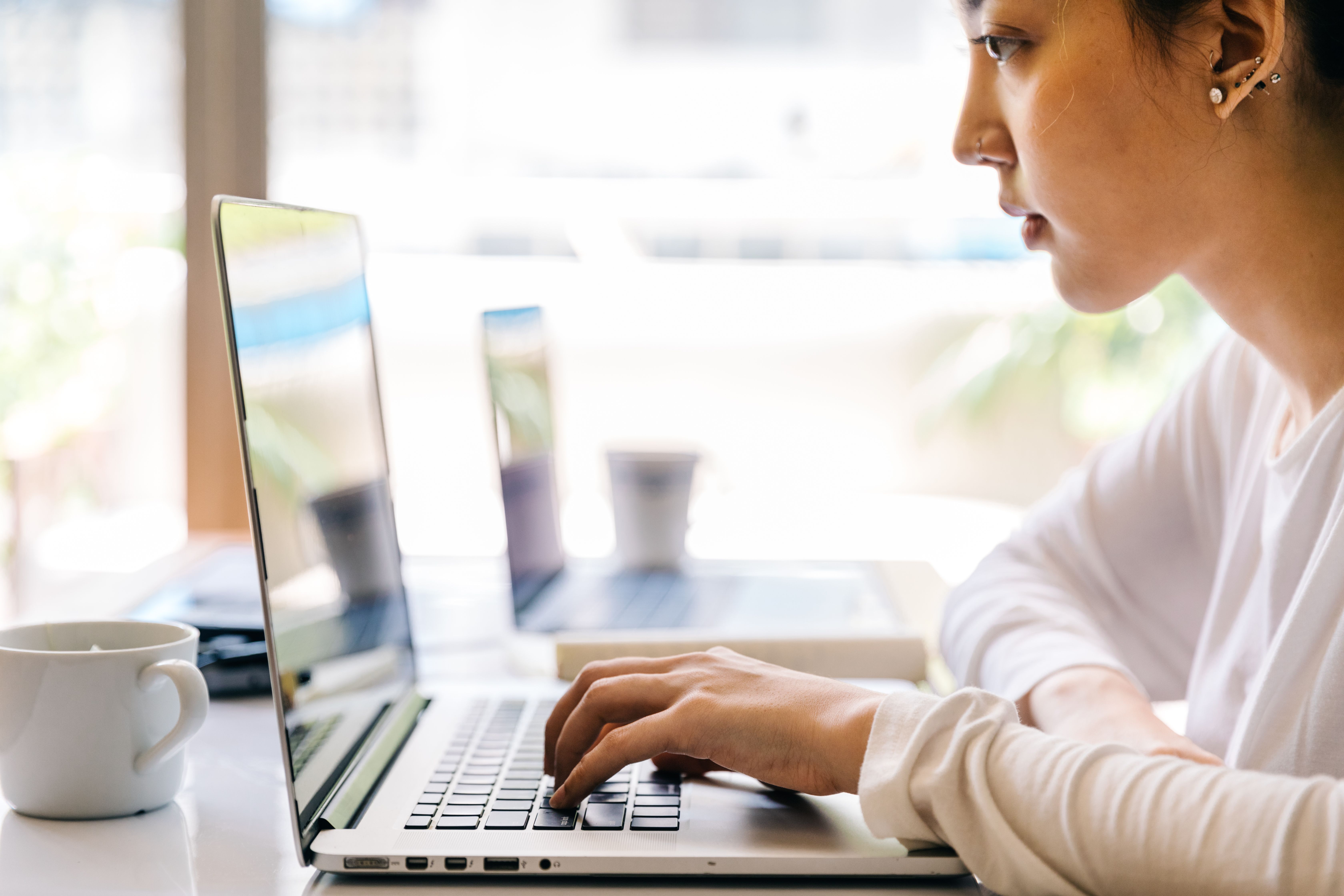 Discover smart ways to declutter your home, turn your empty space into passive income, and find secure, affordable storage right in your local neighborhood.