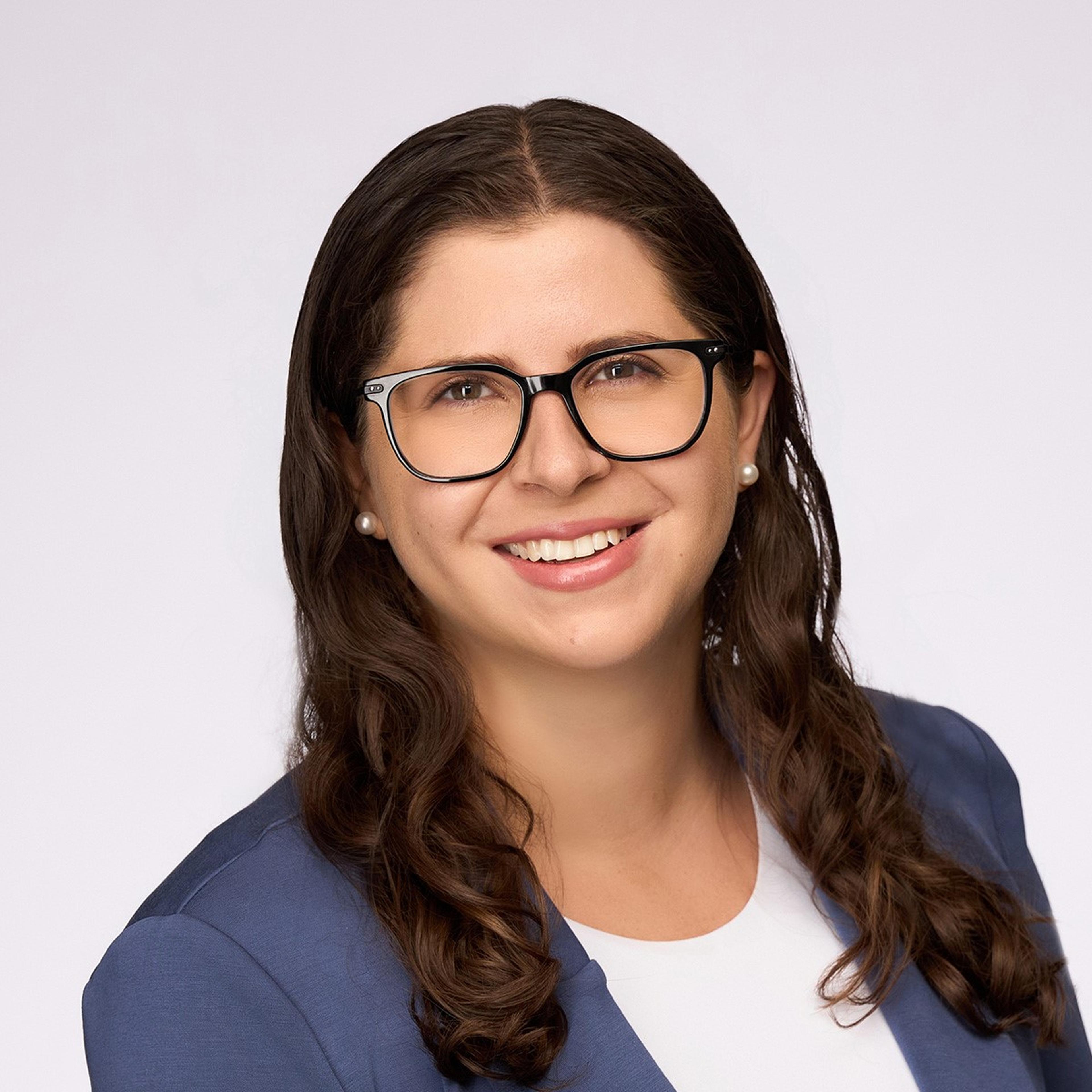 Allegra Barrett headshot