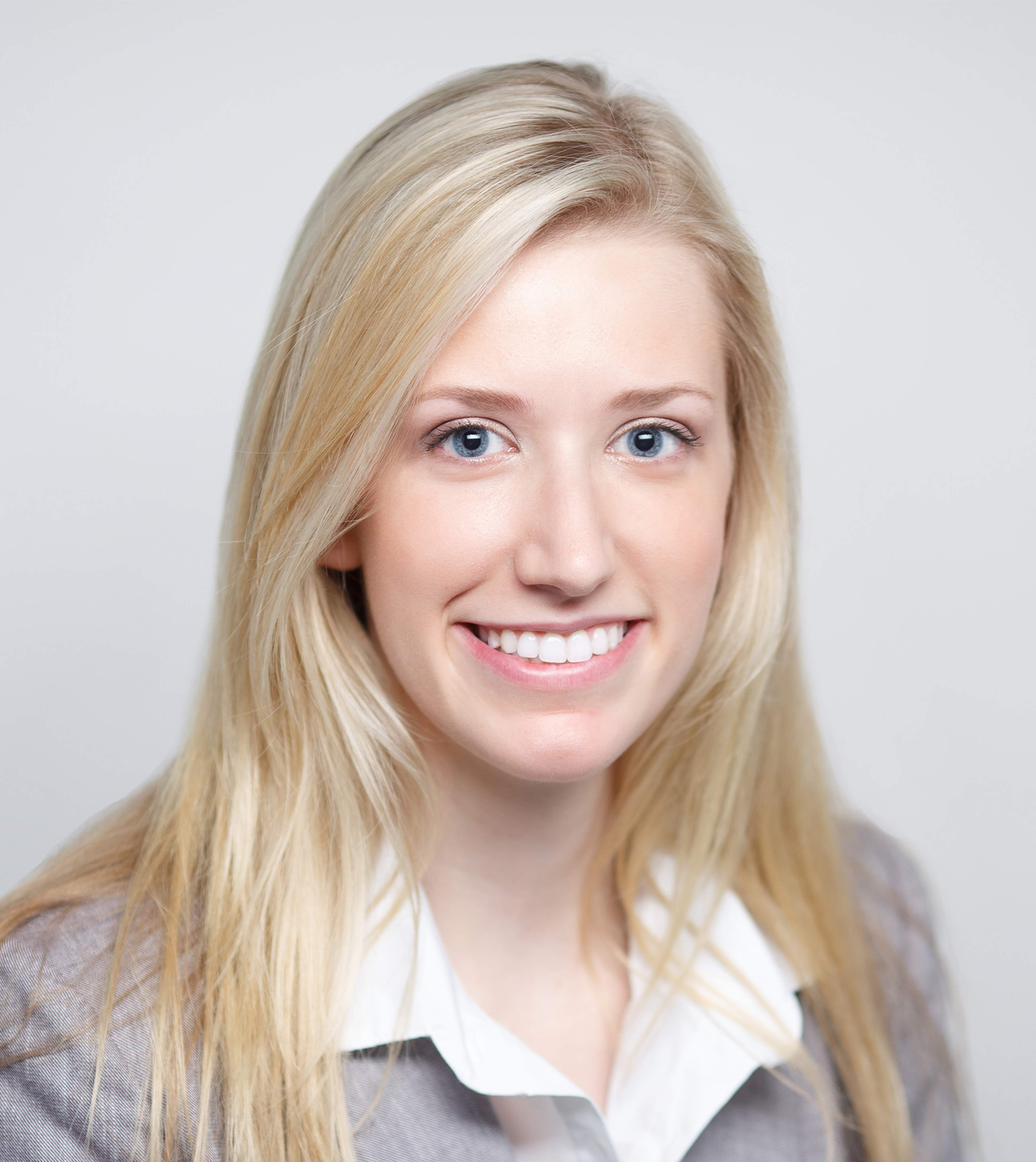 Mallory Casper headshot