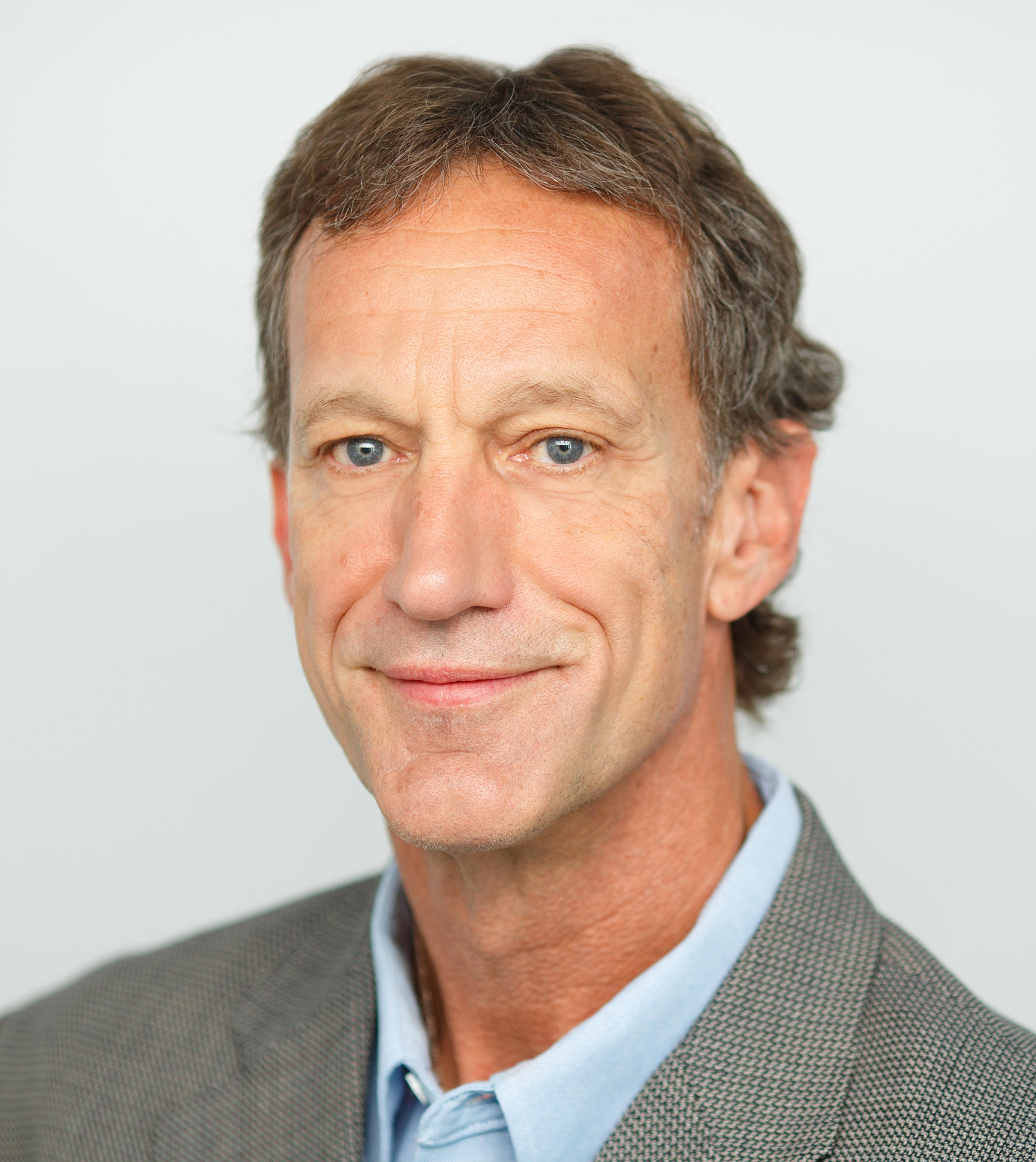 Todd Thompson headshot