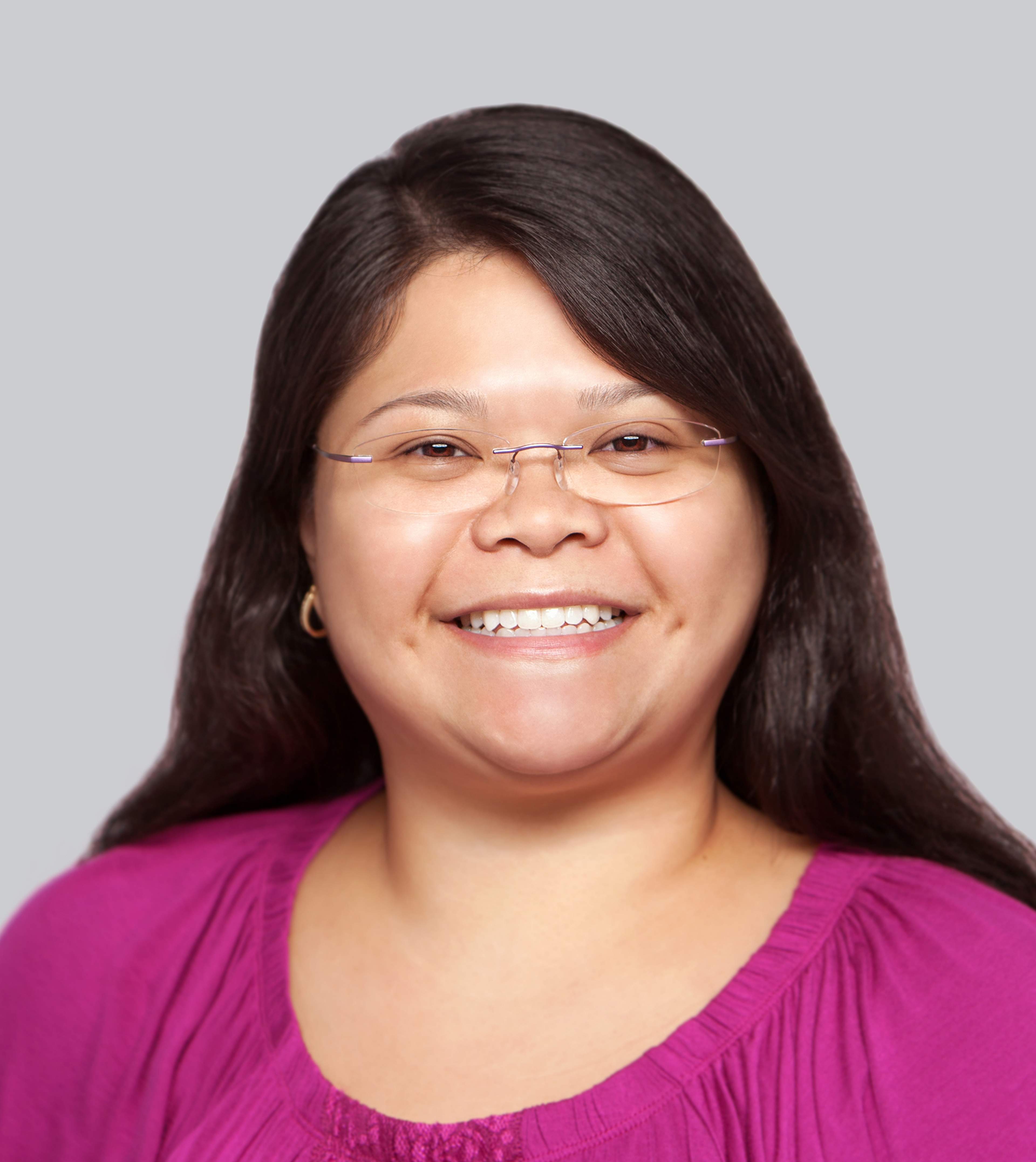 Sarah Santos headshot