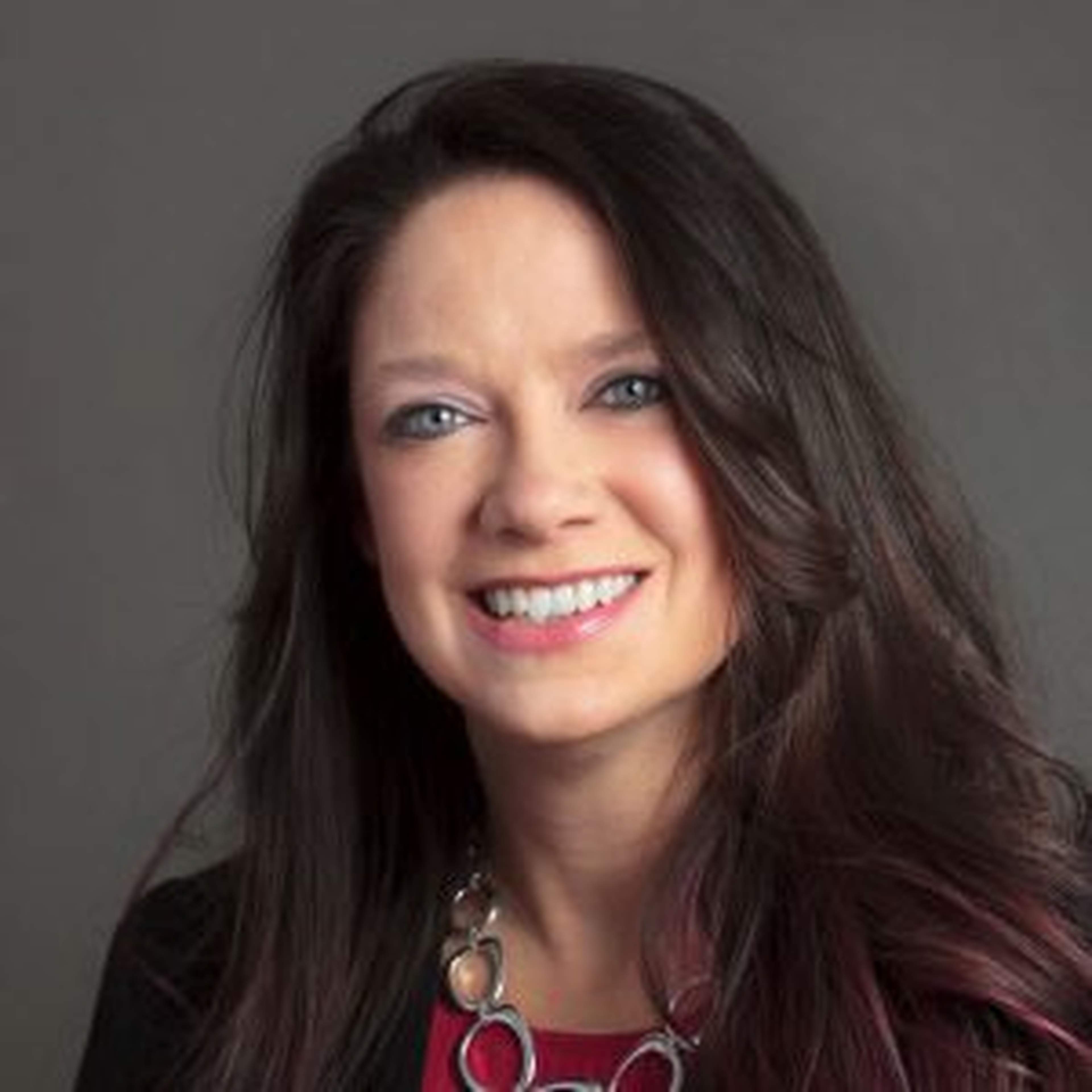 Lori Hermanson headshot