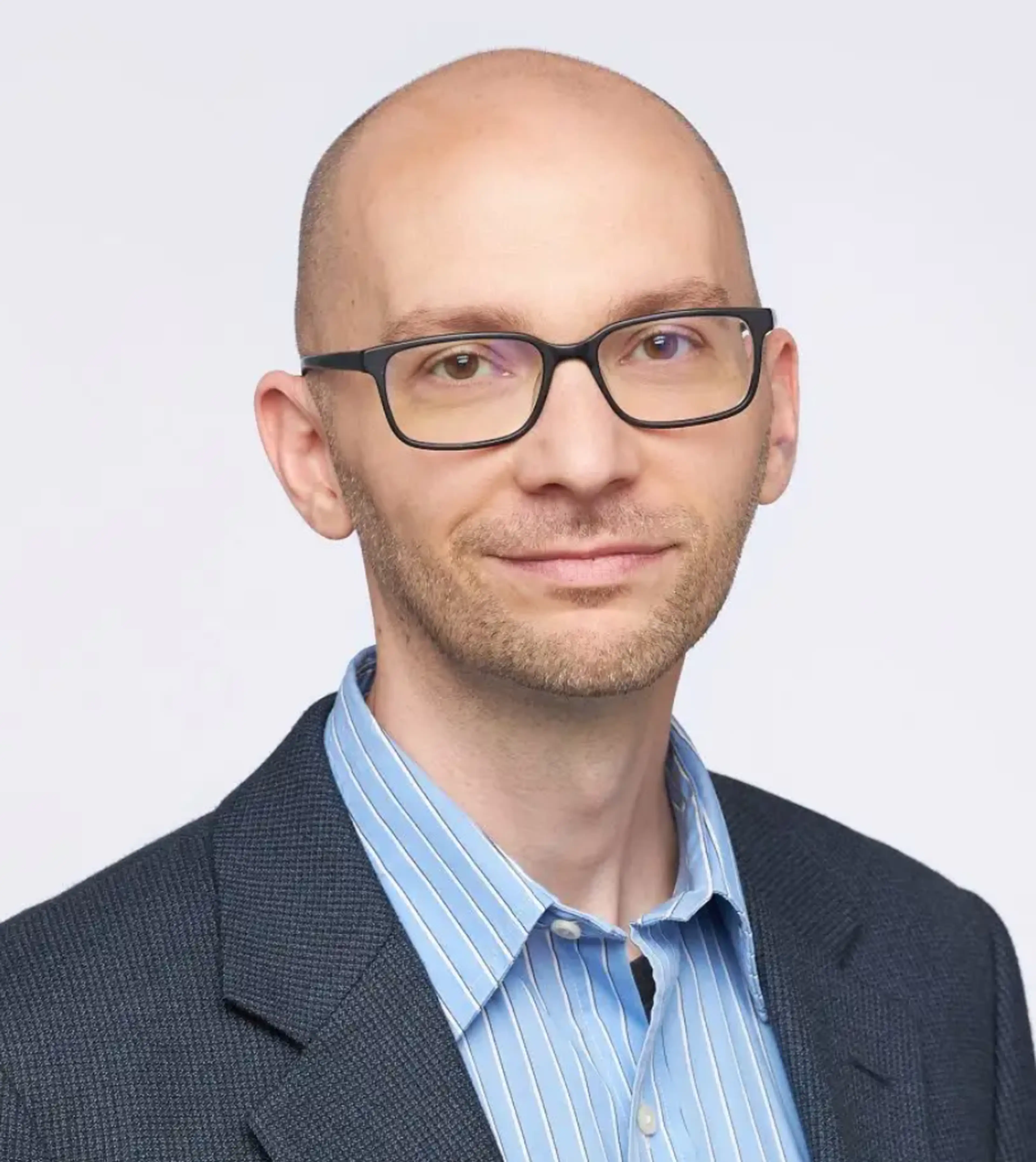 Aaron Clark headshot