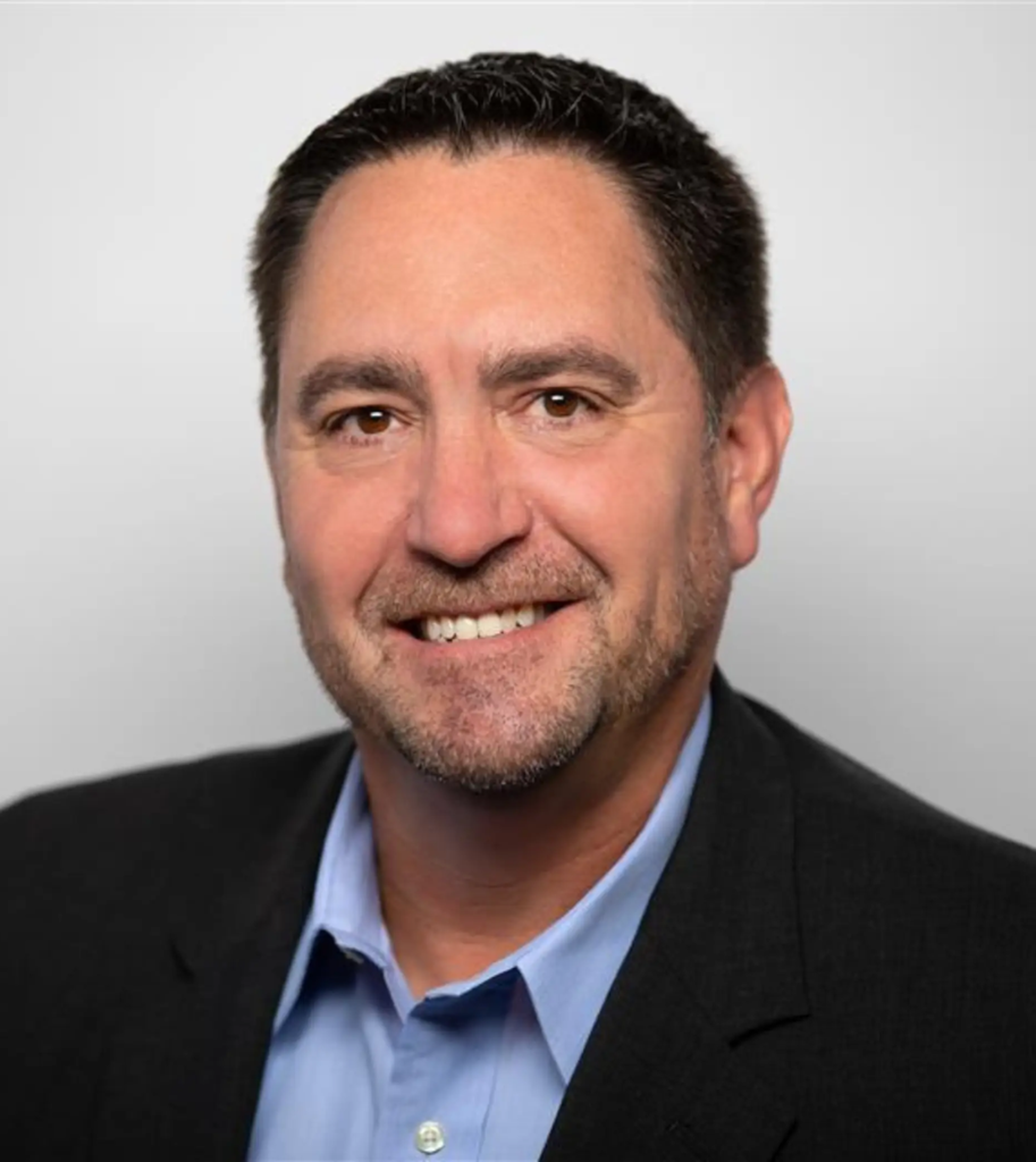 Nick Themelis headshot