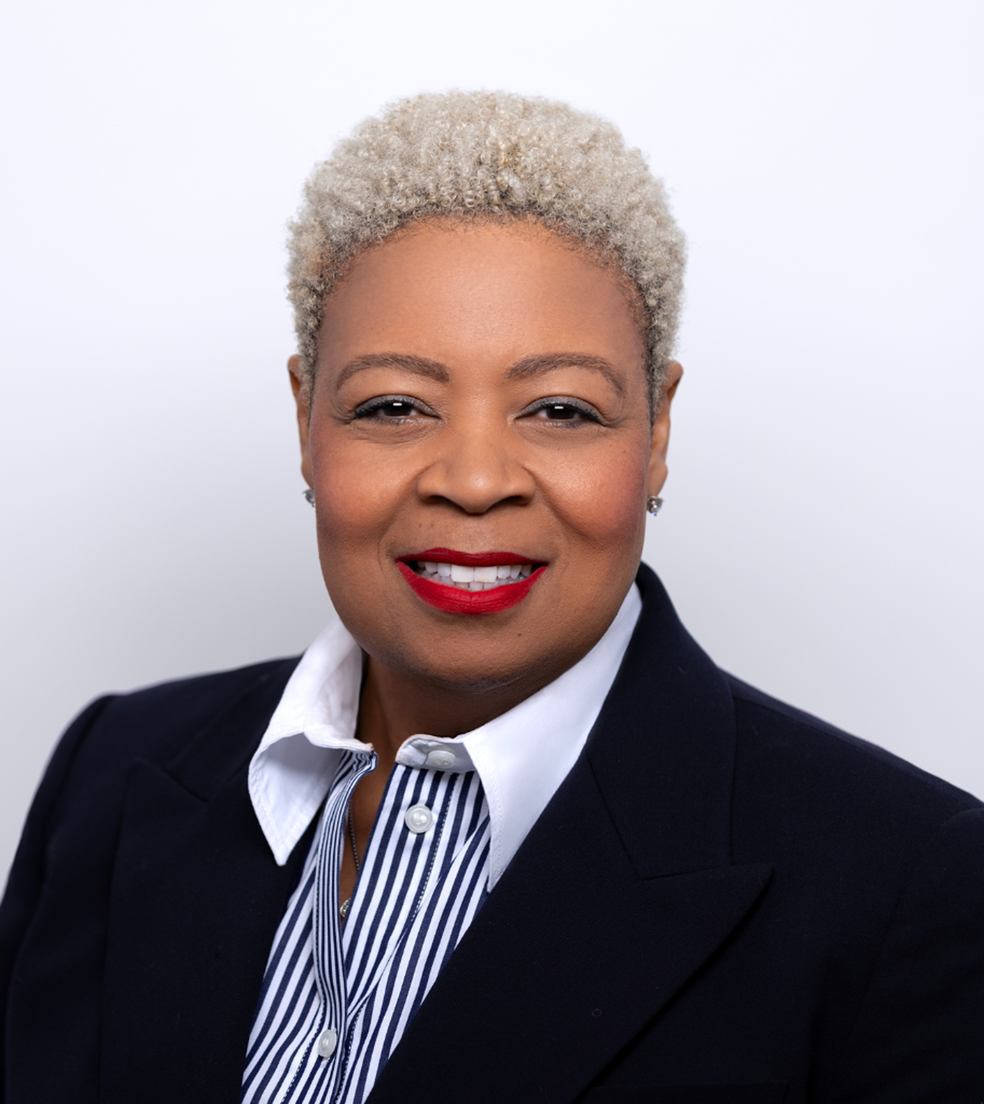 Shonda Roberson headshot