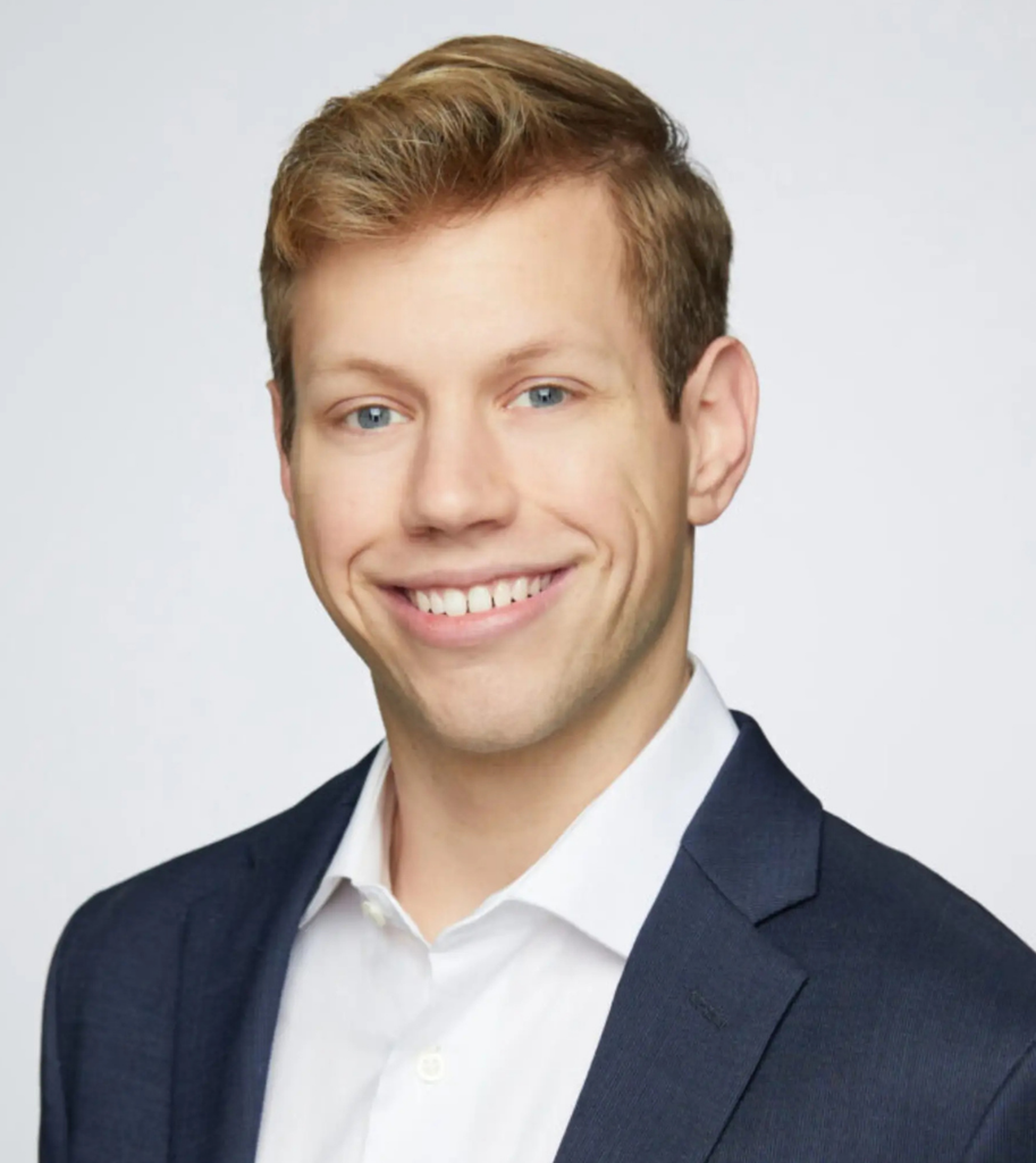 Peter Dore headshot