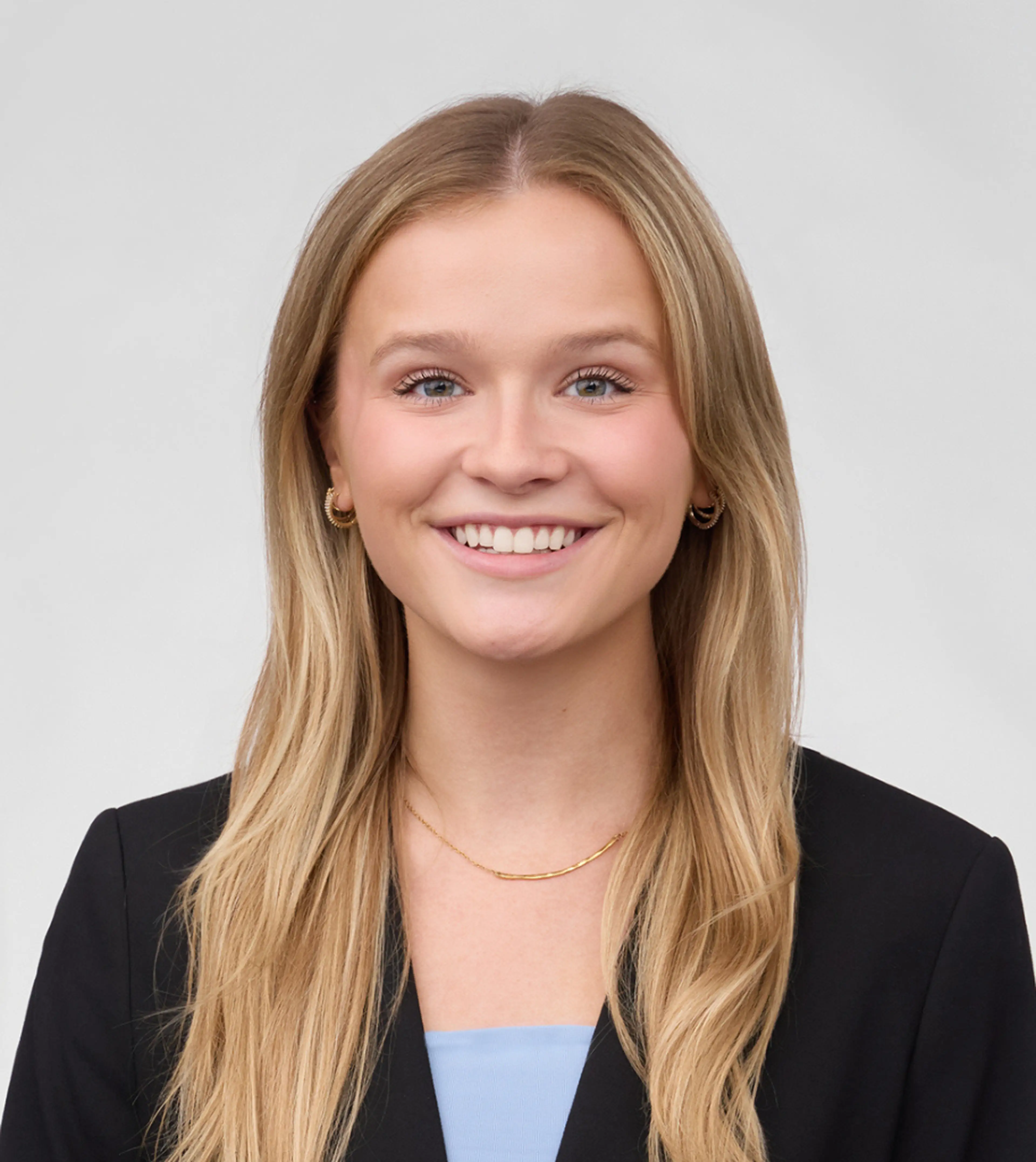 Grace Kirschbaum headshot
