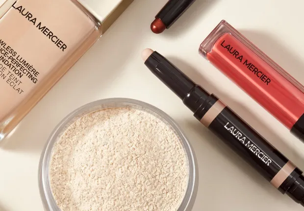Get your glow on med denne makeup-rutinen fra Laura Mercier