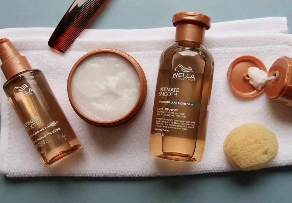 Tutustu Wella Professionals Ultimate Smooth -sarjaan: Avain silkkisen sileisiin ja kiiltäviin hiuksiin
